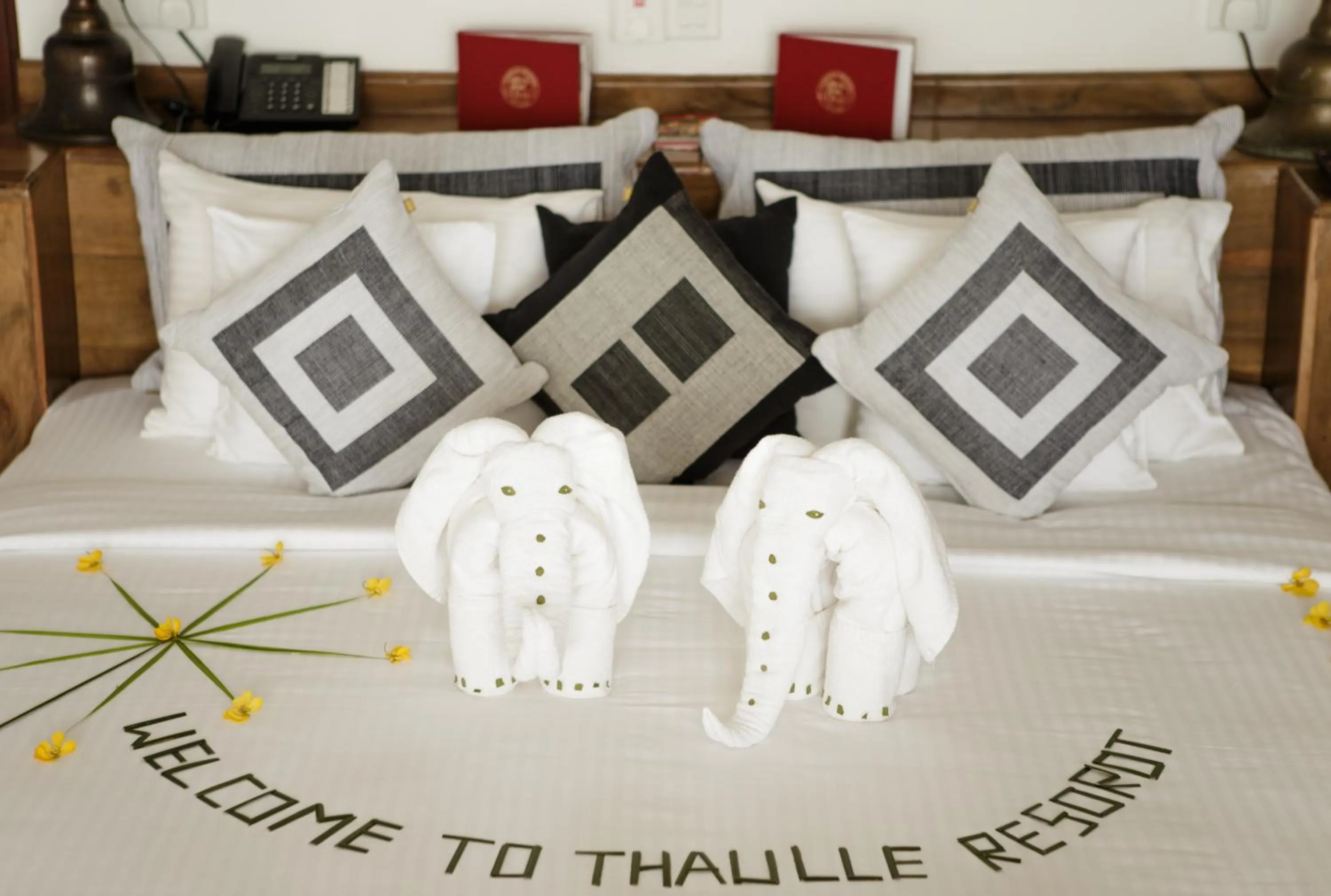 Bed in Thaulle Ayurveda Resort - Yala