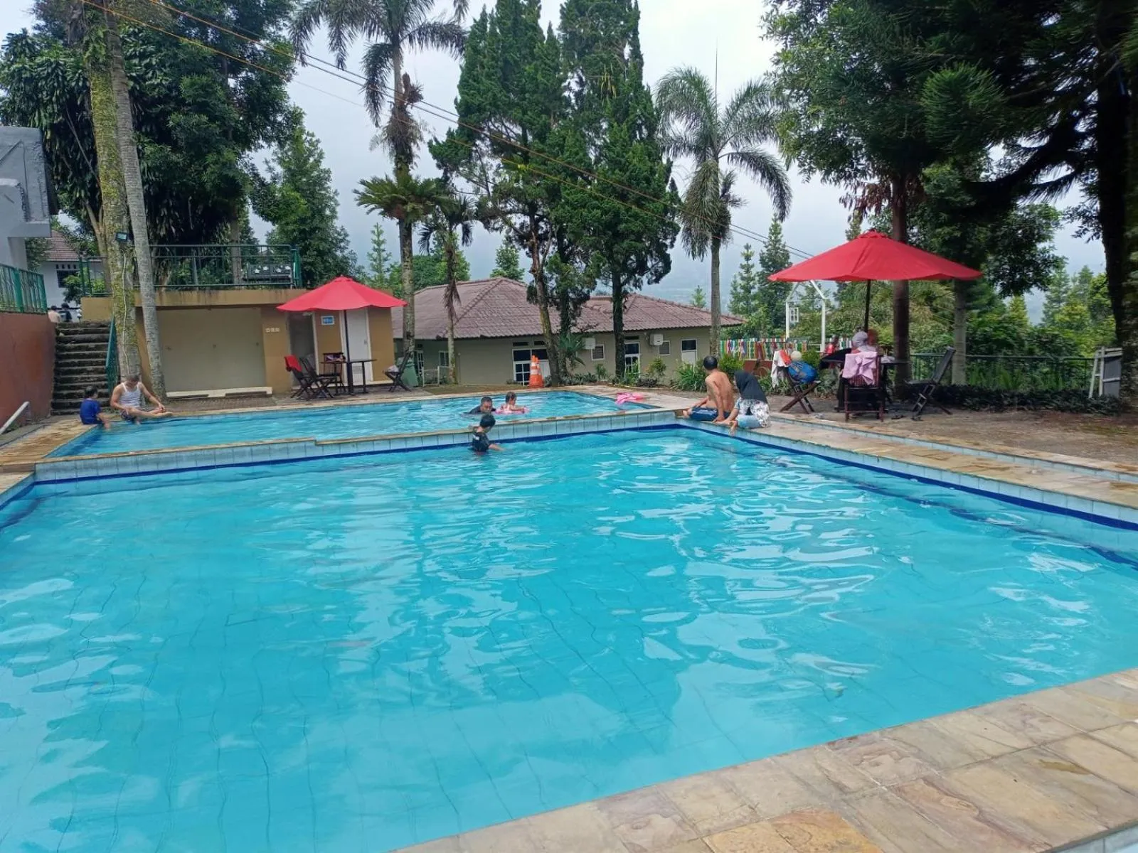 Swimming pool in Alfa Resort Hotel and Conference