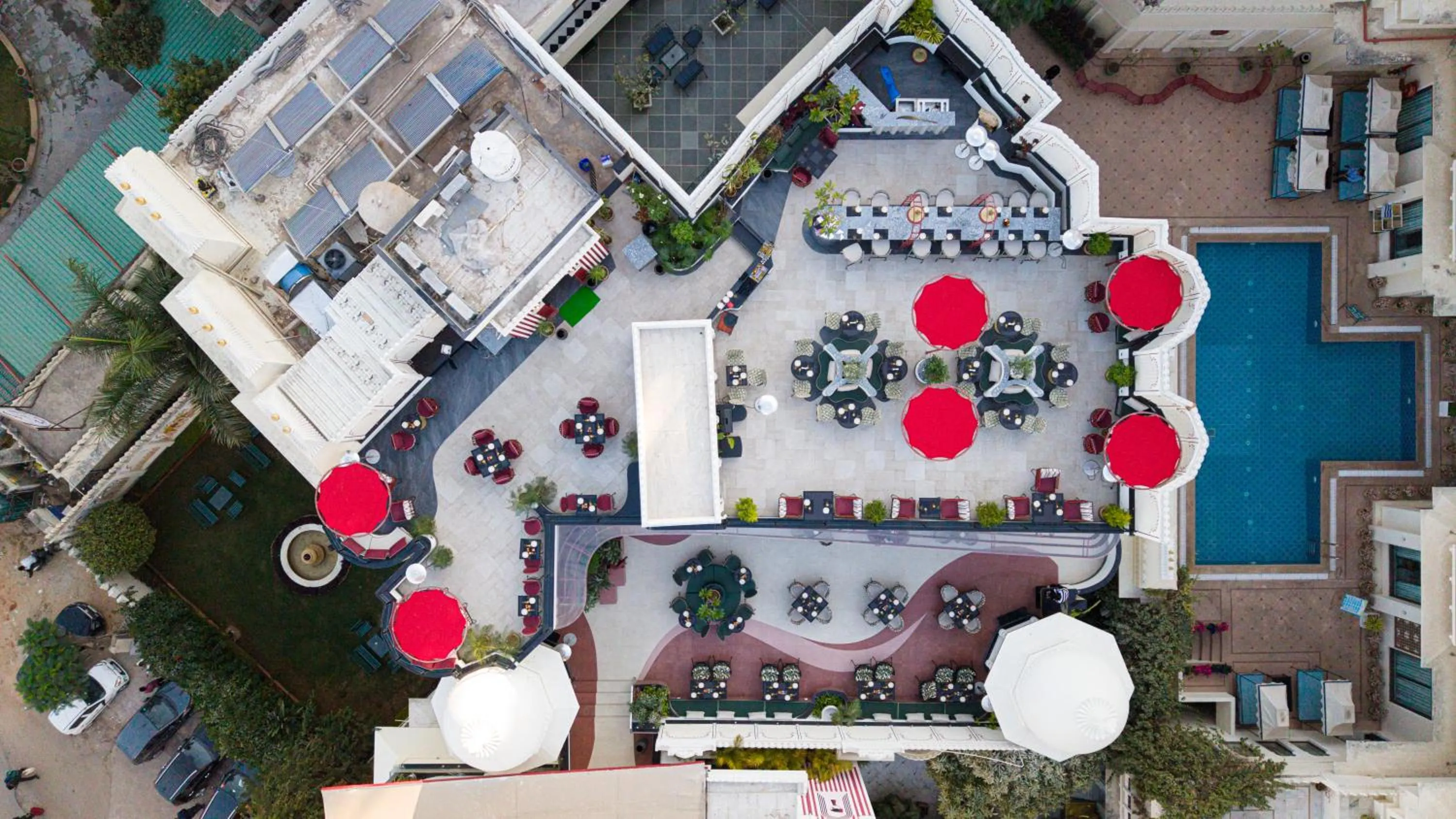 Restaurant/places to eat in Swaroop Vilas - Lake Facing Boutique Hotel