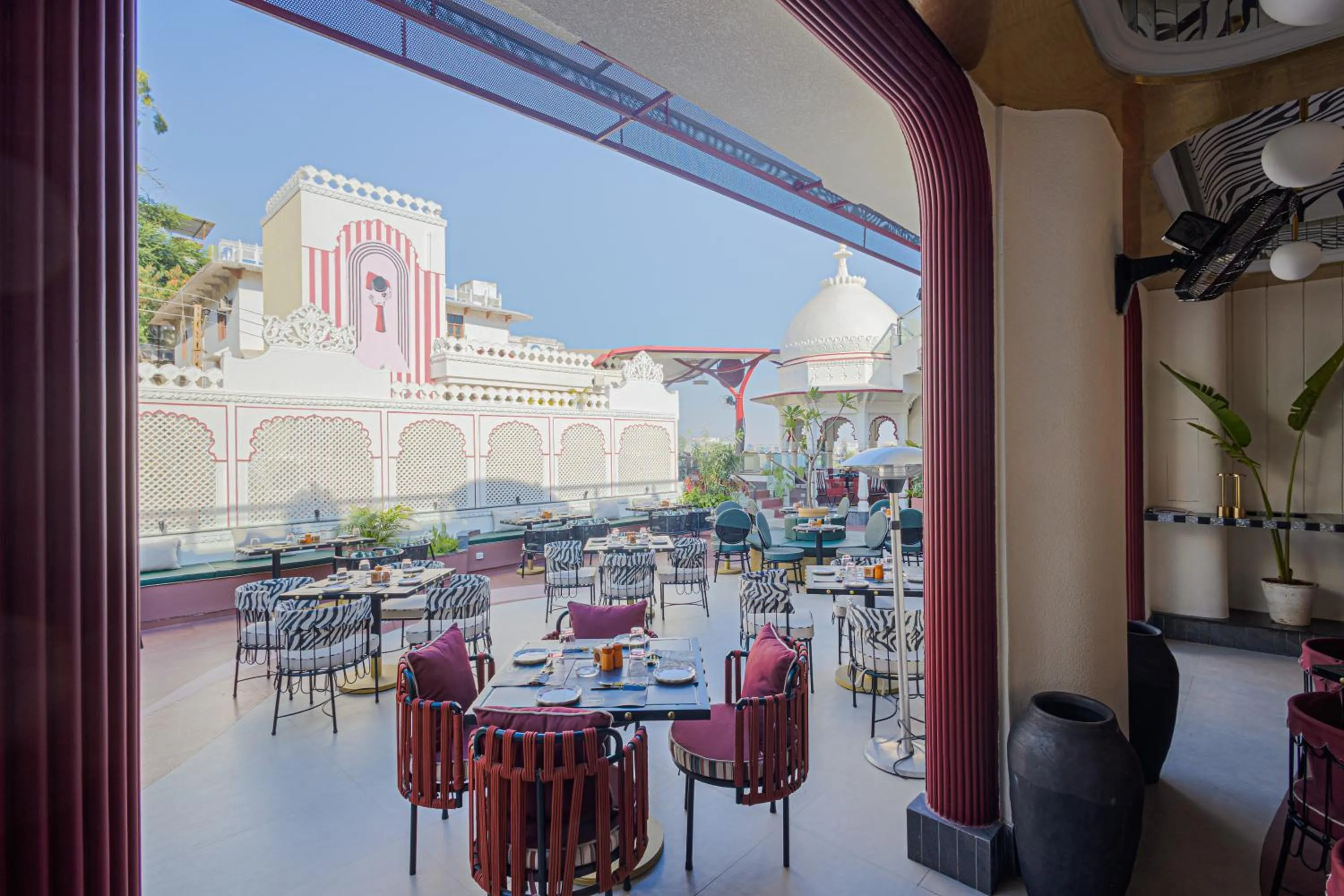 Restaurant/places to eat in Swaroop Vilas - Lake Facing Boutique Hotel