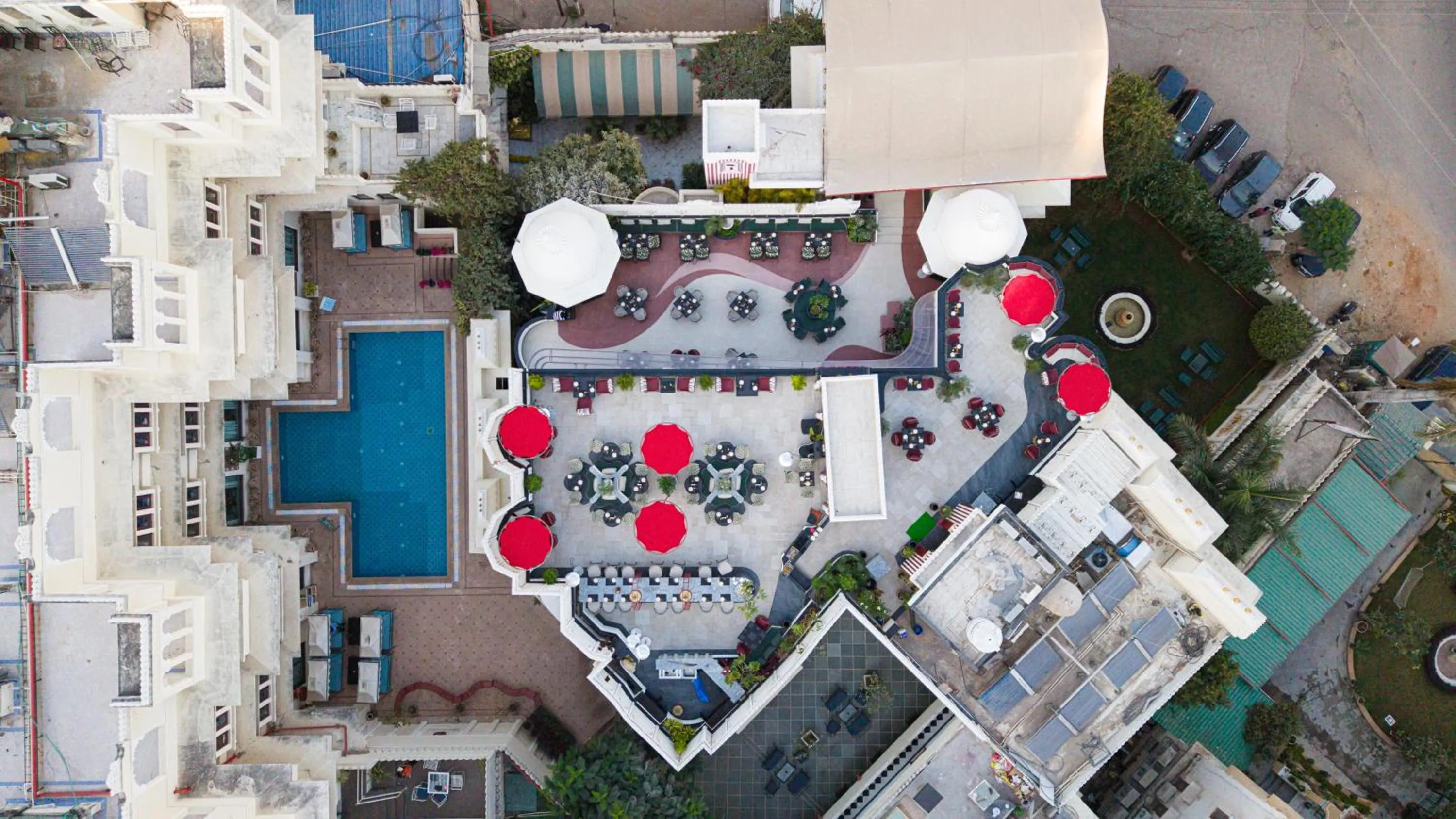 Restaurant/places to eat in Swaroop Vilas - Lake Facing Boutique Hotel