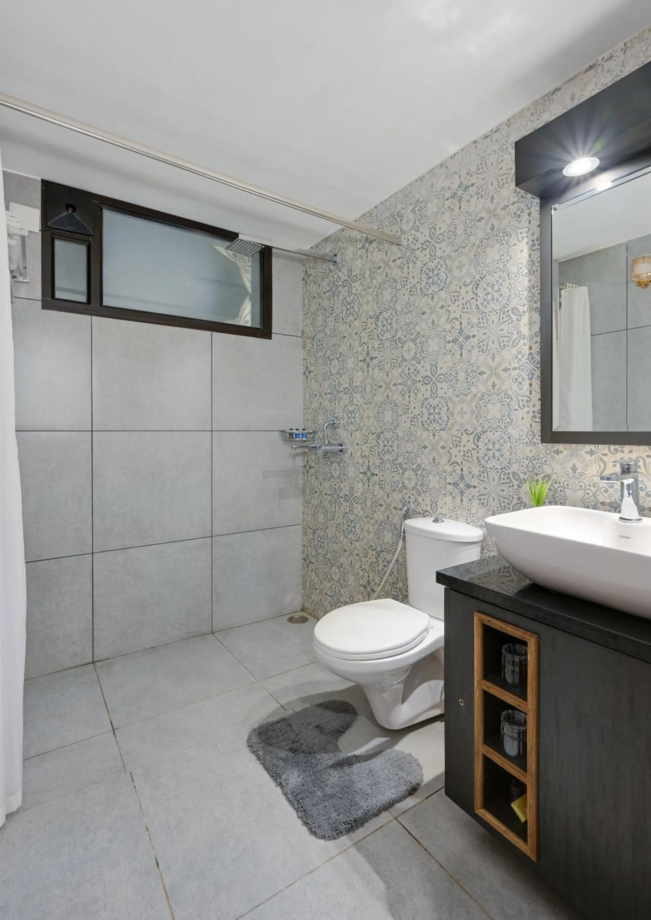 Bathroom in Swaroop Vilas - Lake Facing Boutique Hotel