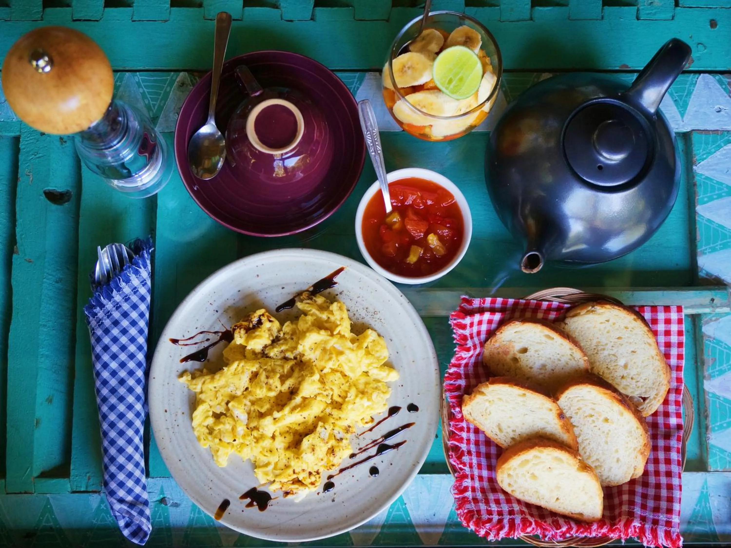 Restaurant/places to eat in Hati Padi Cottages