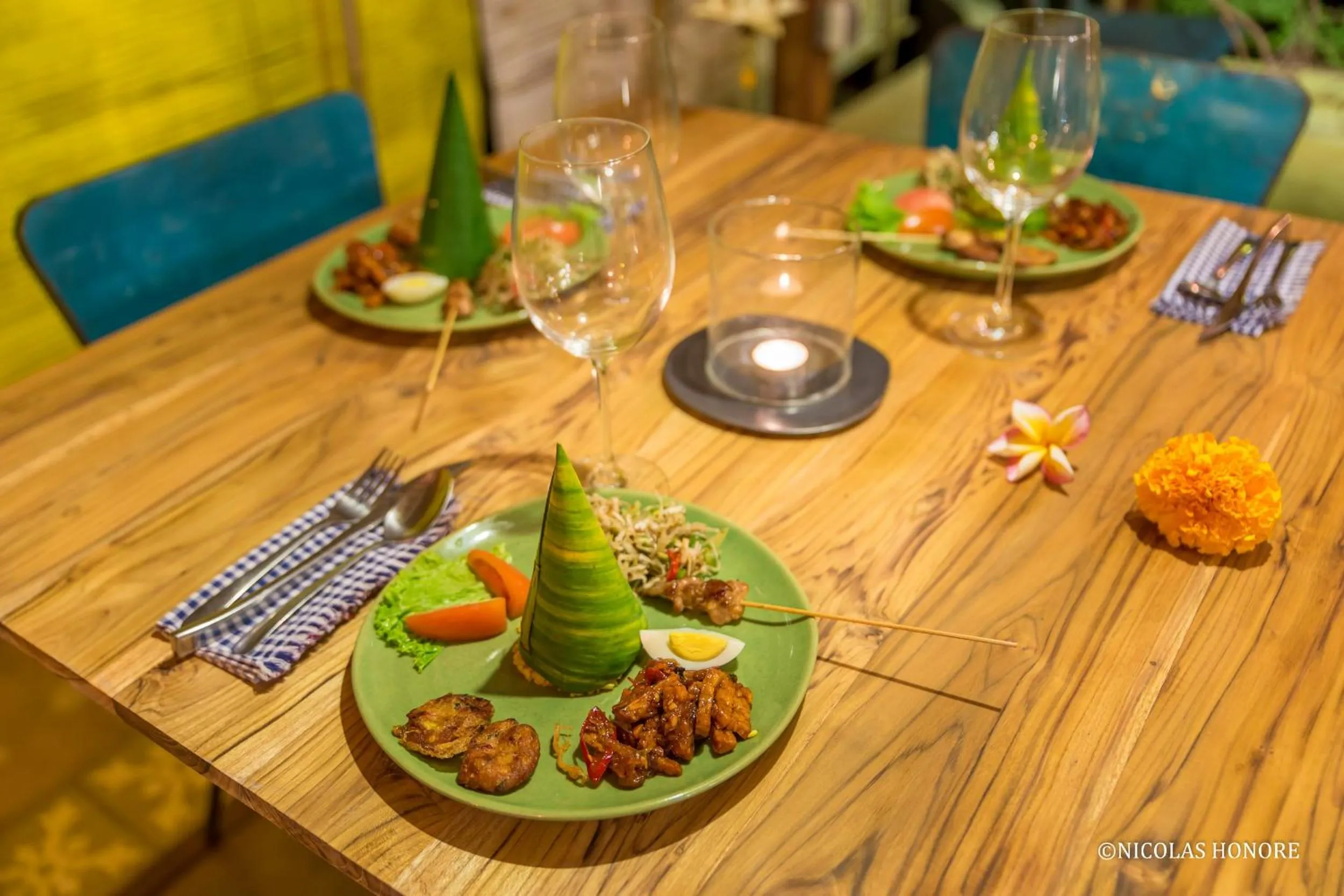 Restaurant/places to eat in Hati Padi Cottages