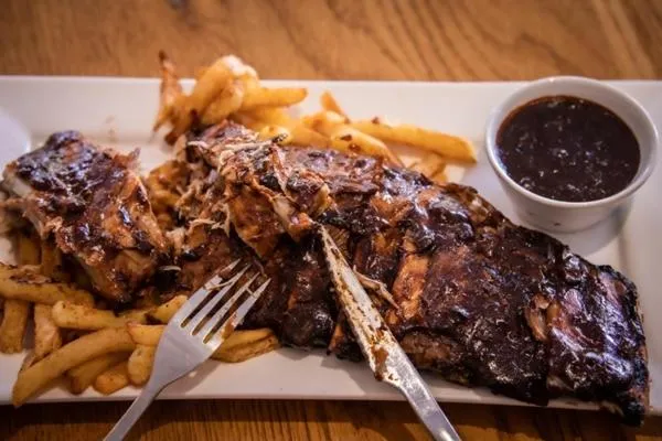 Food in Africanos Country Estate