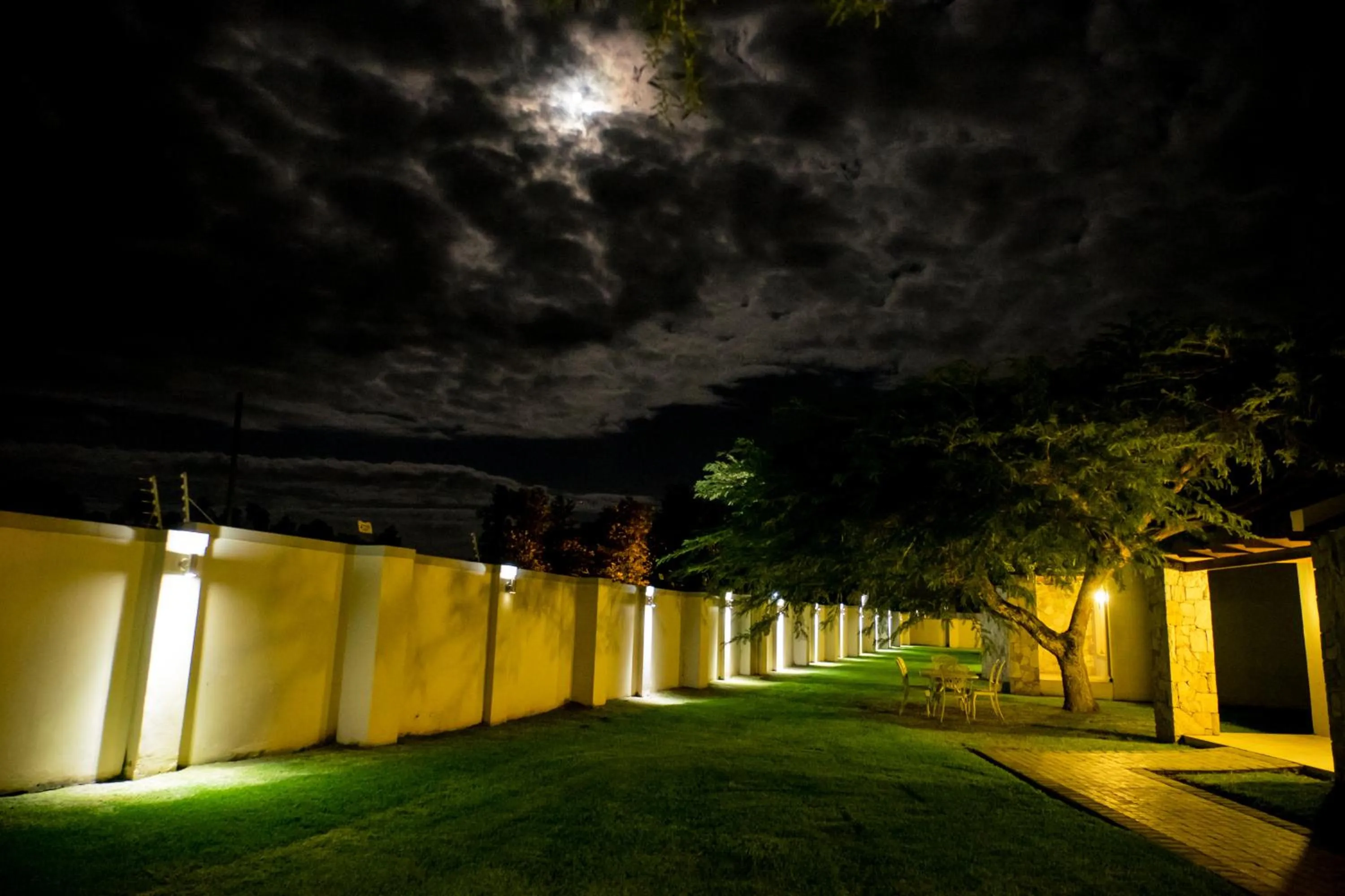 Night in Africanos Country Estate