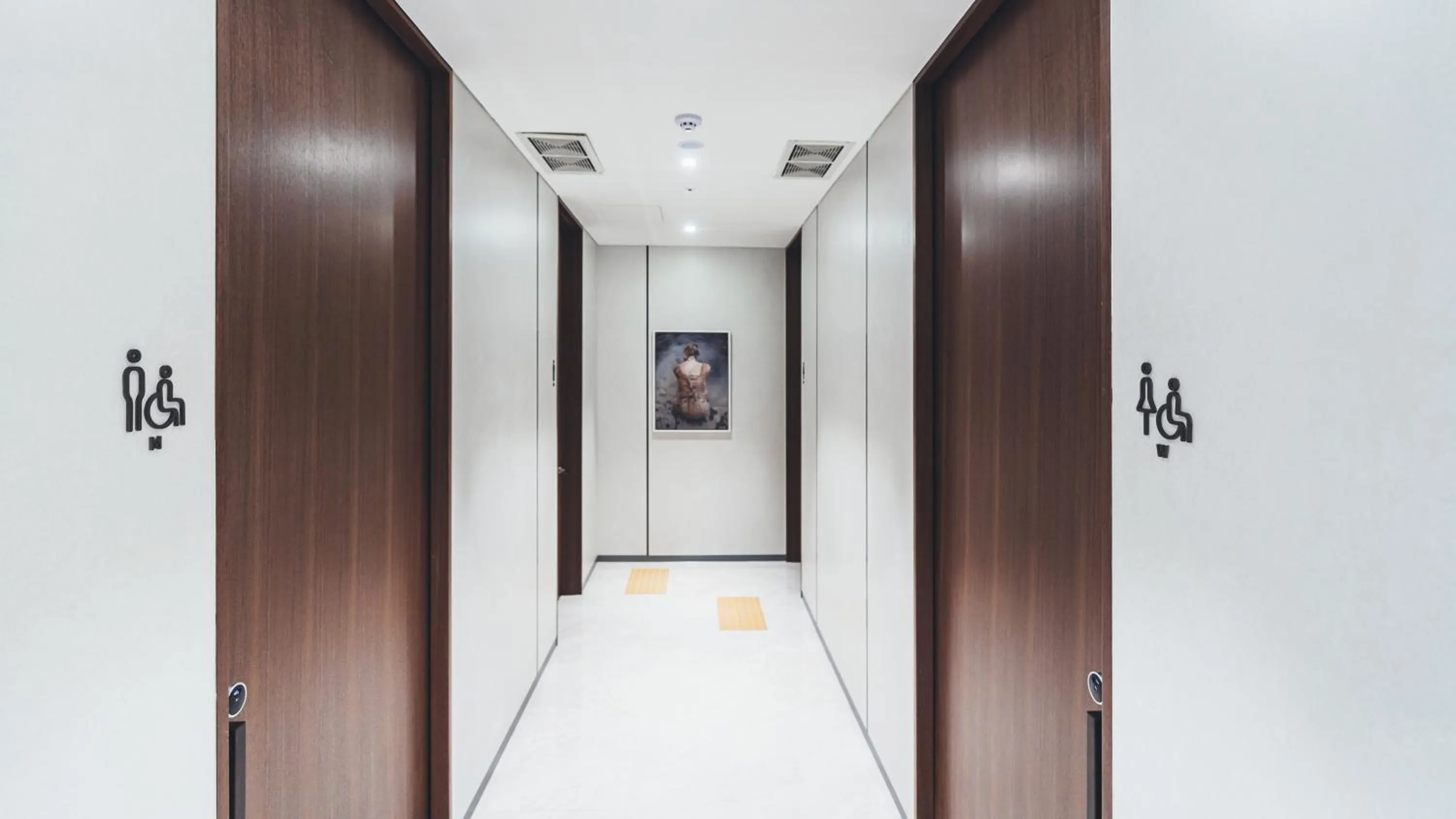 Toilet in The Prima Hotel Jongno