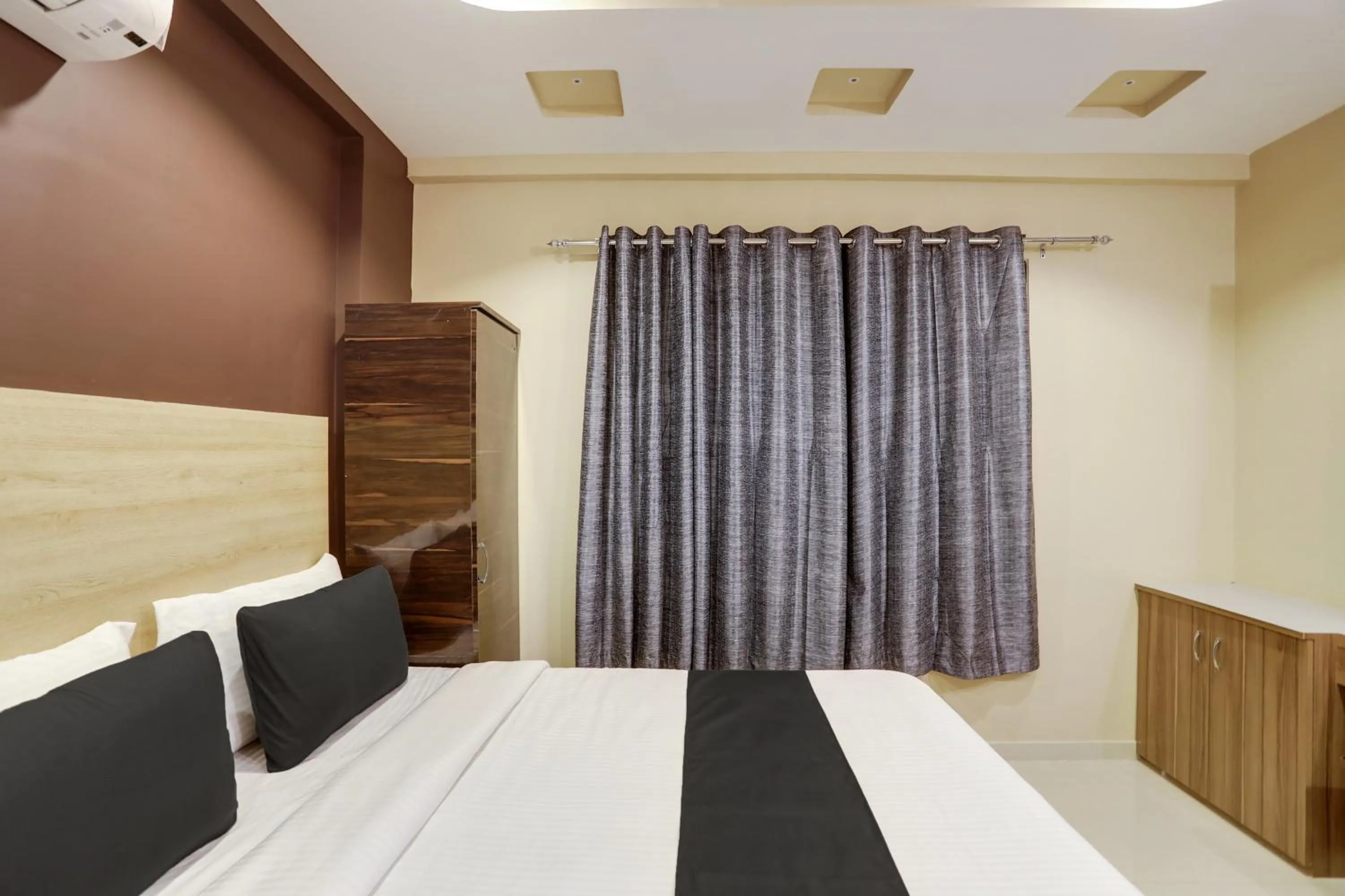 Bedroom in Hotel O D K Patil