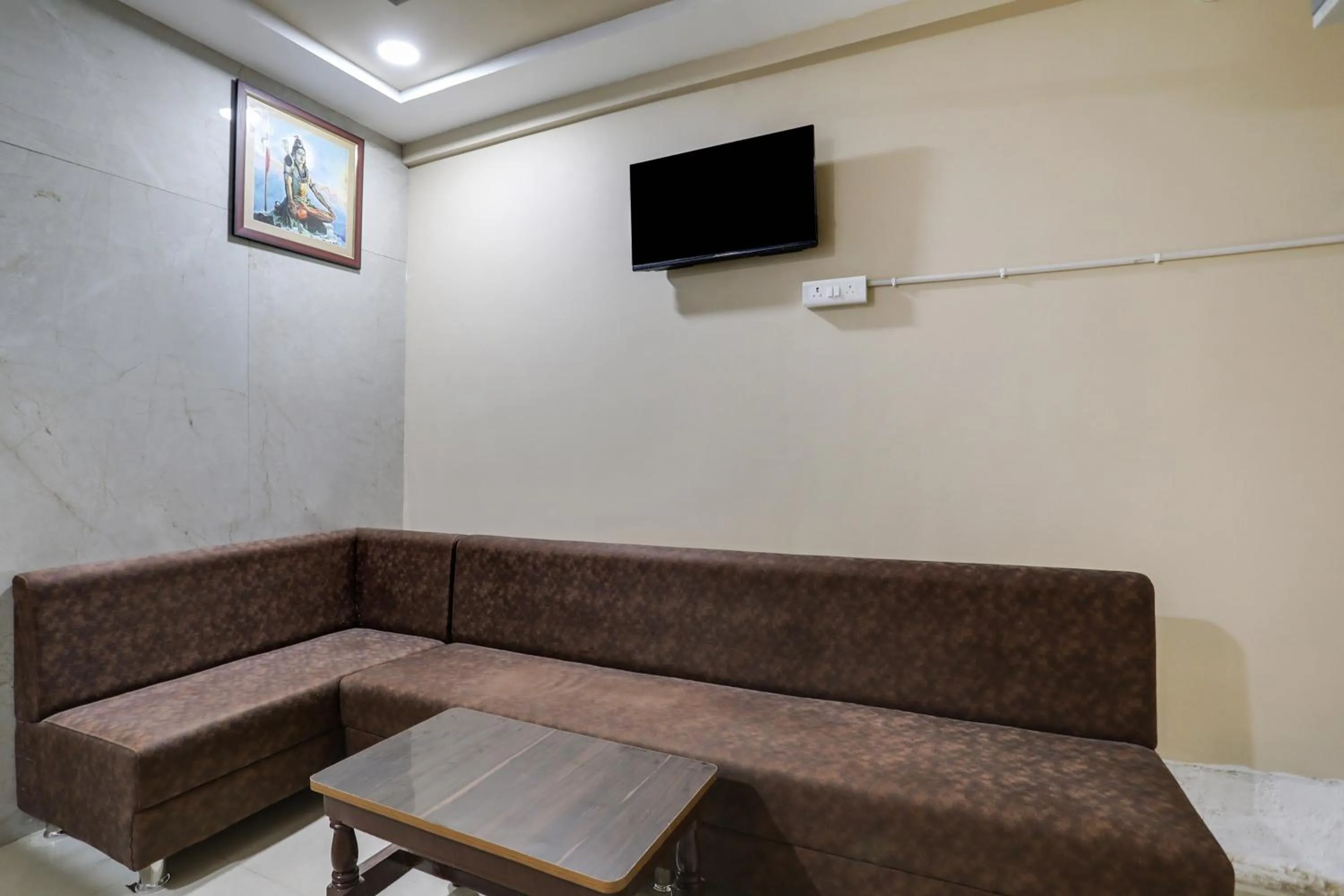 Lobby or reception in Super Hotel O D K Patil