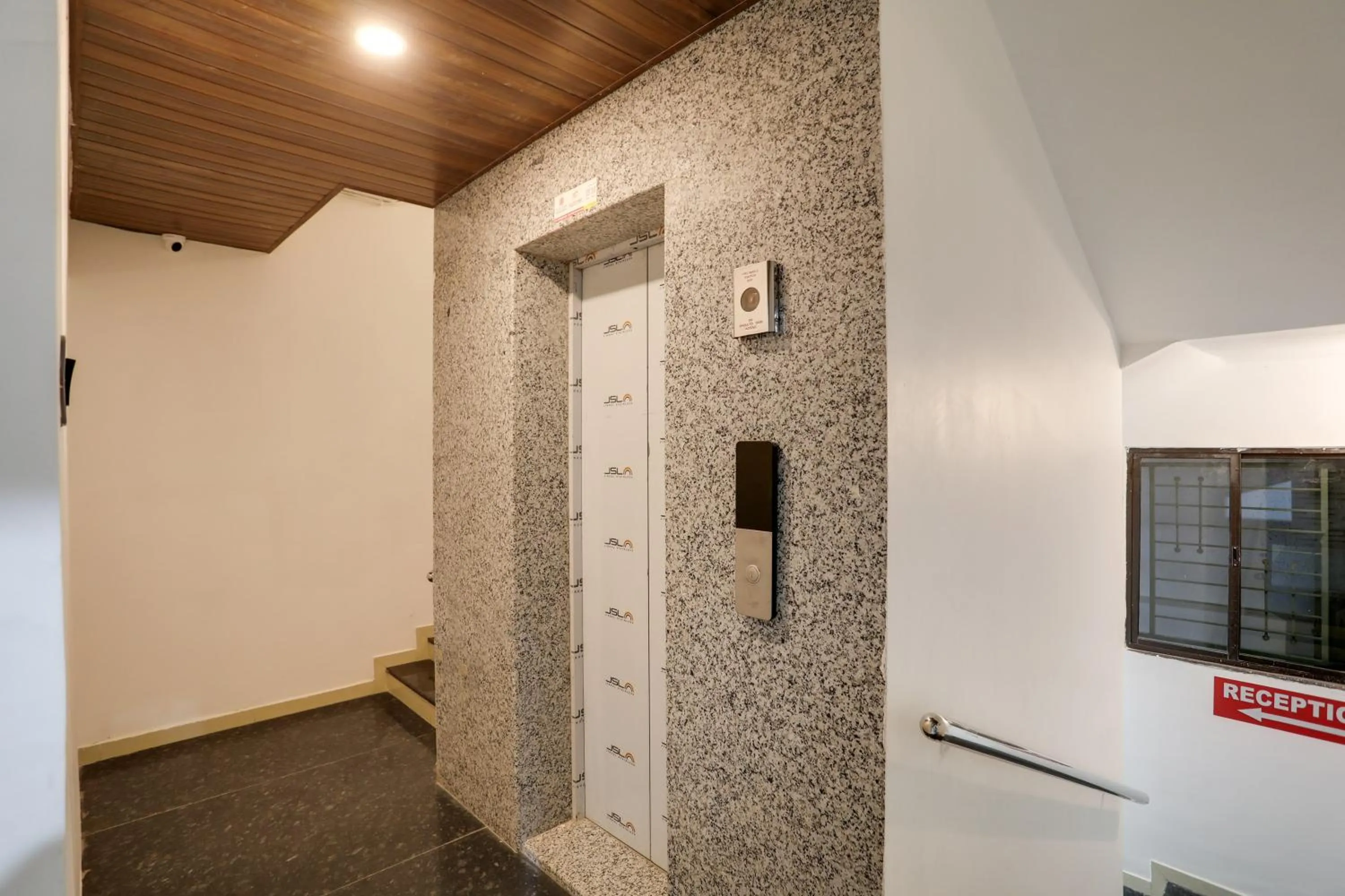 Lobby or reception in Hotel O D K Patil