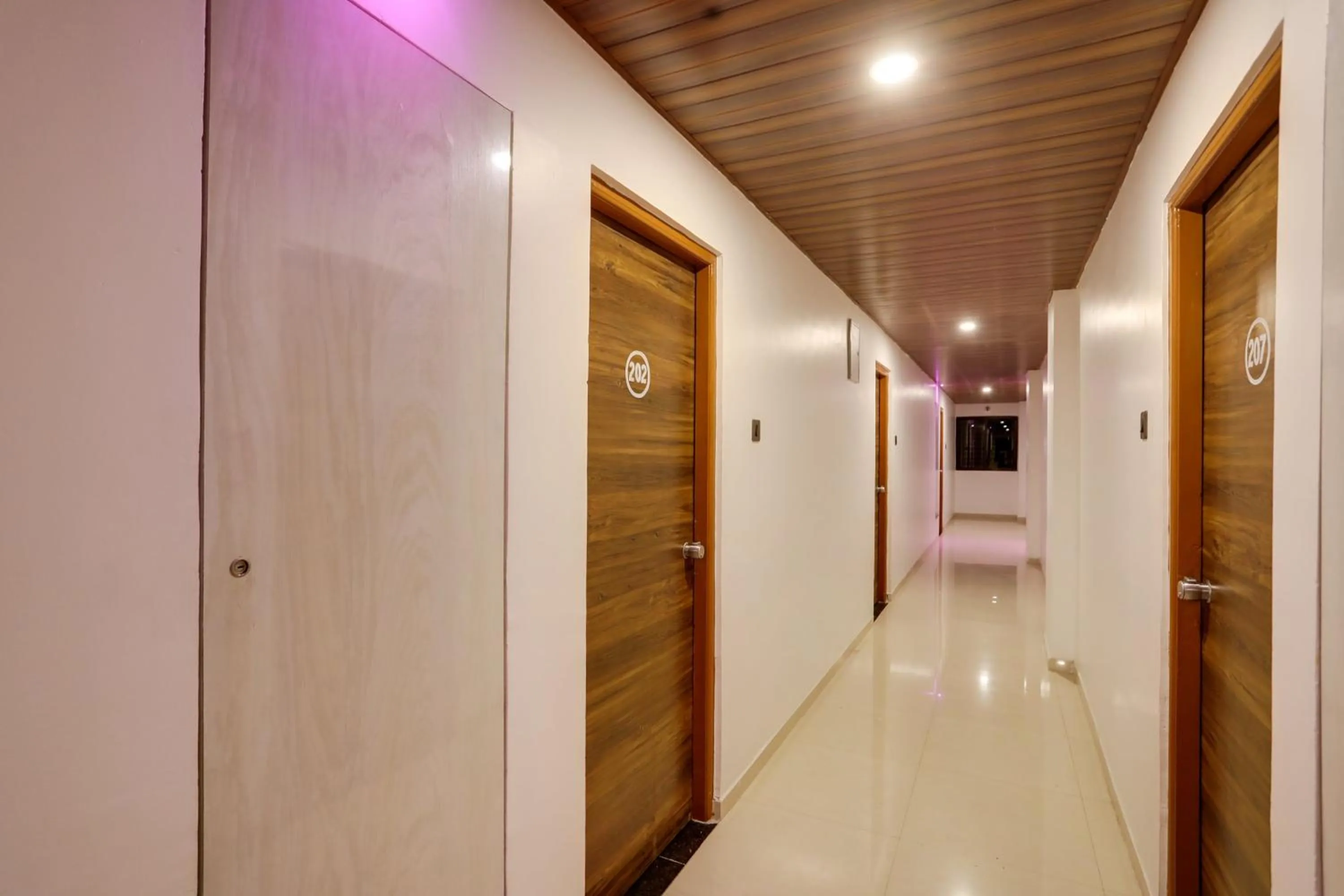 Lobby or reception in Super Hotel O D K Patil