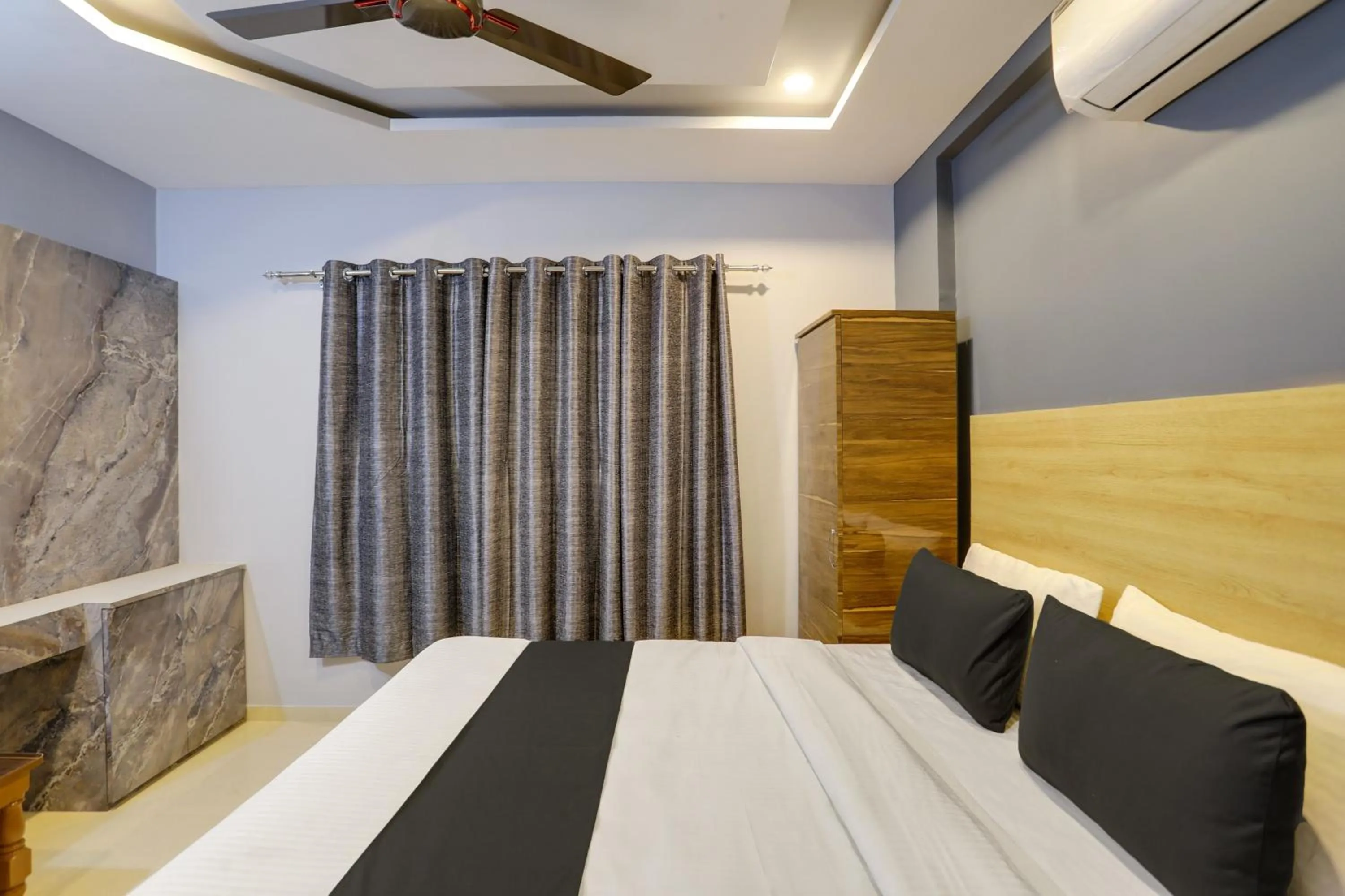 Bedroom in Hotel O D K Patil