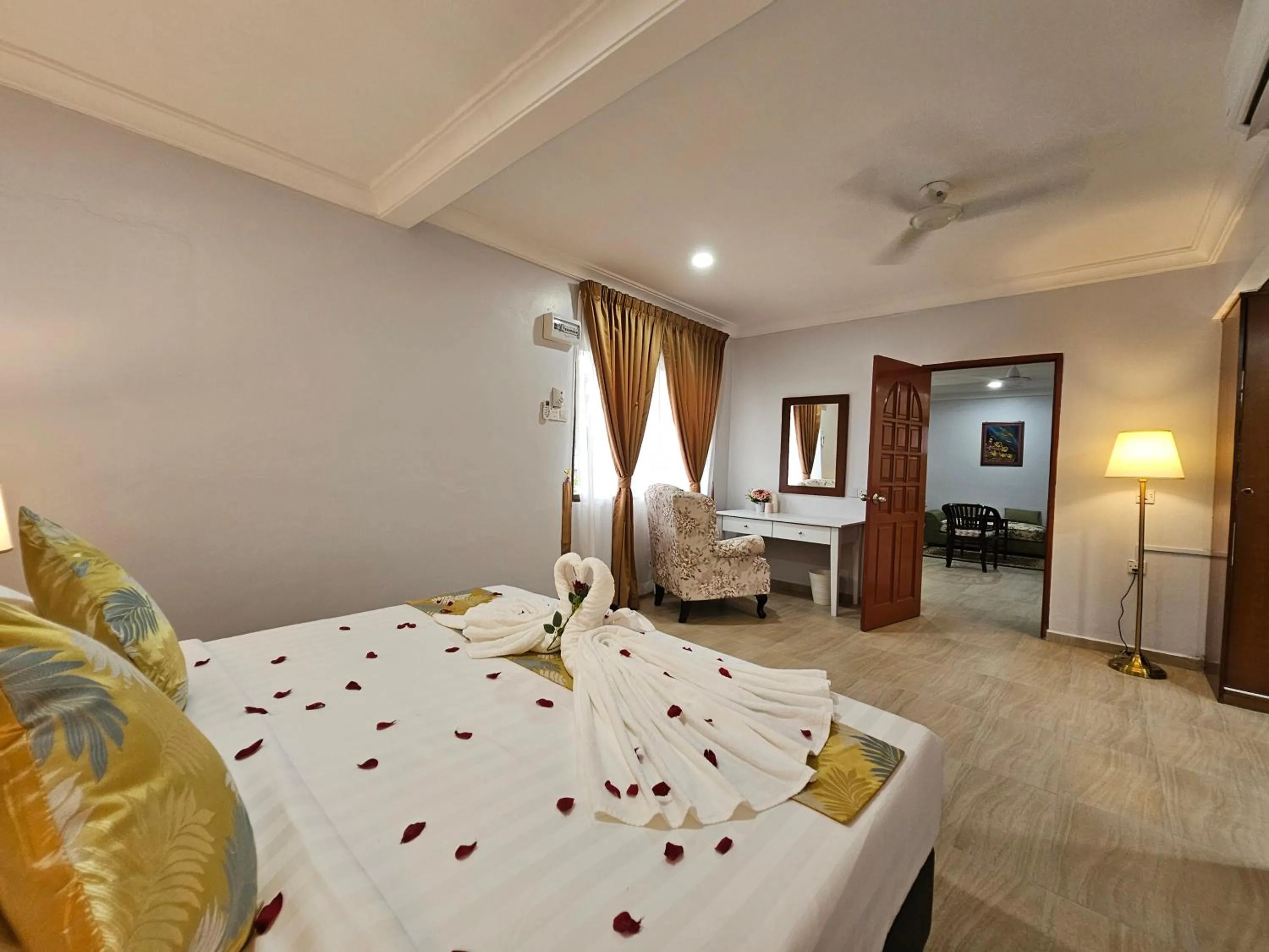 Bed in Cottage Inn Gerik