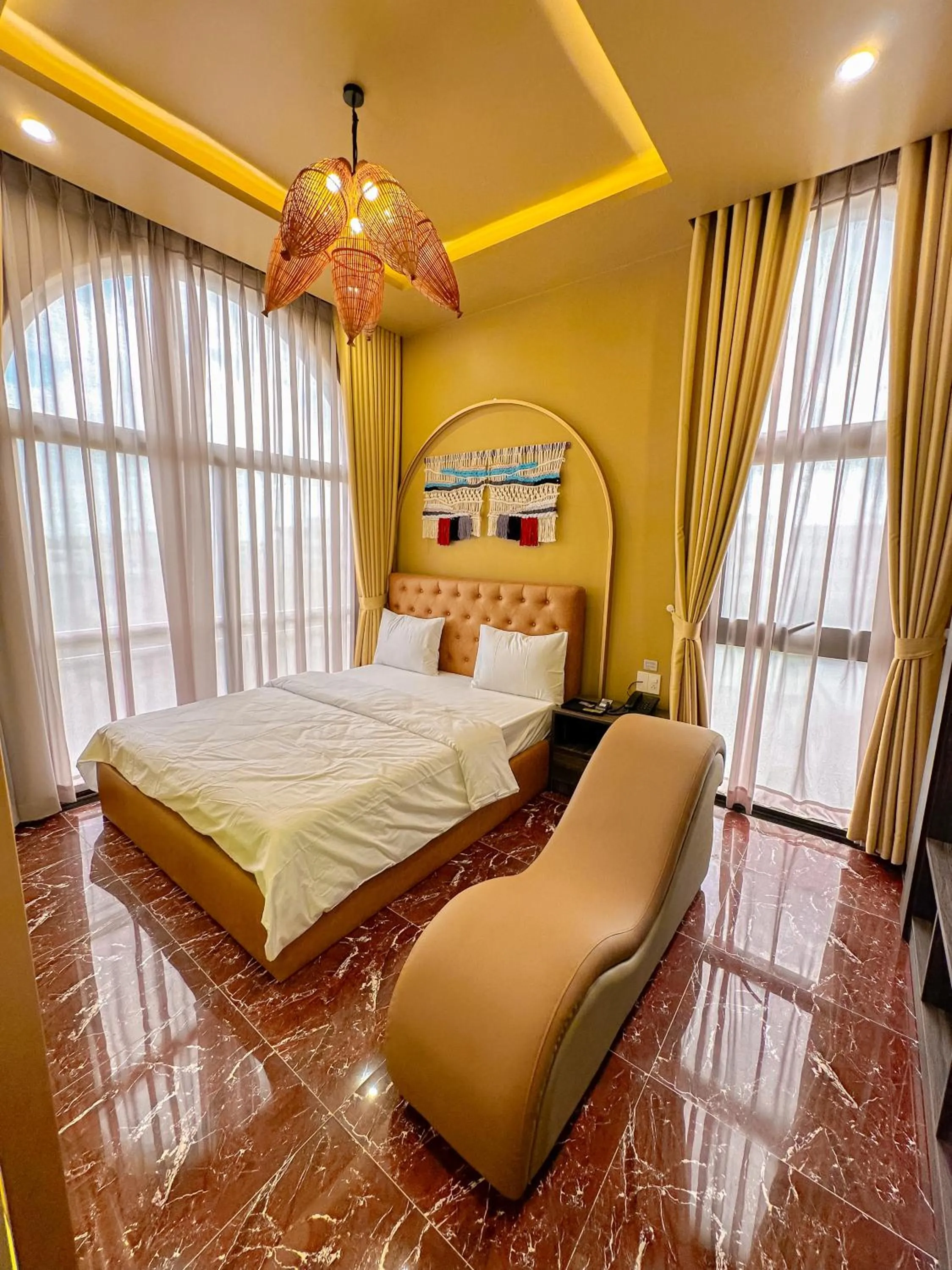 Bed in Tuyet Suong Hotel