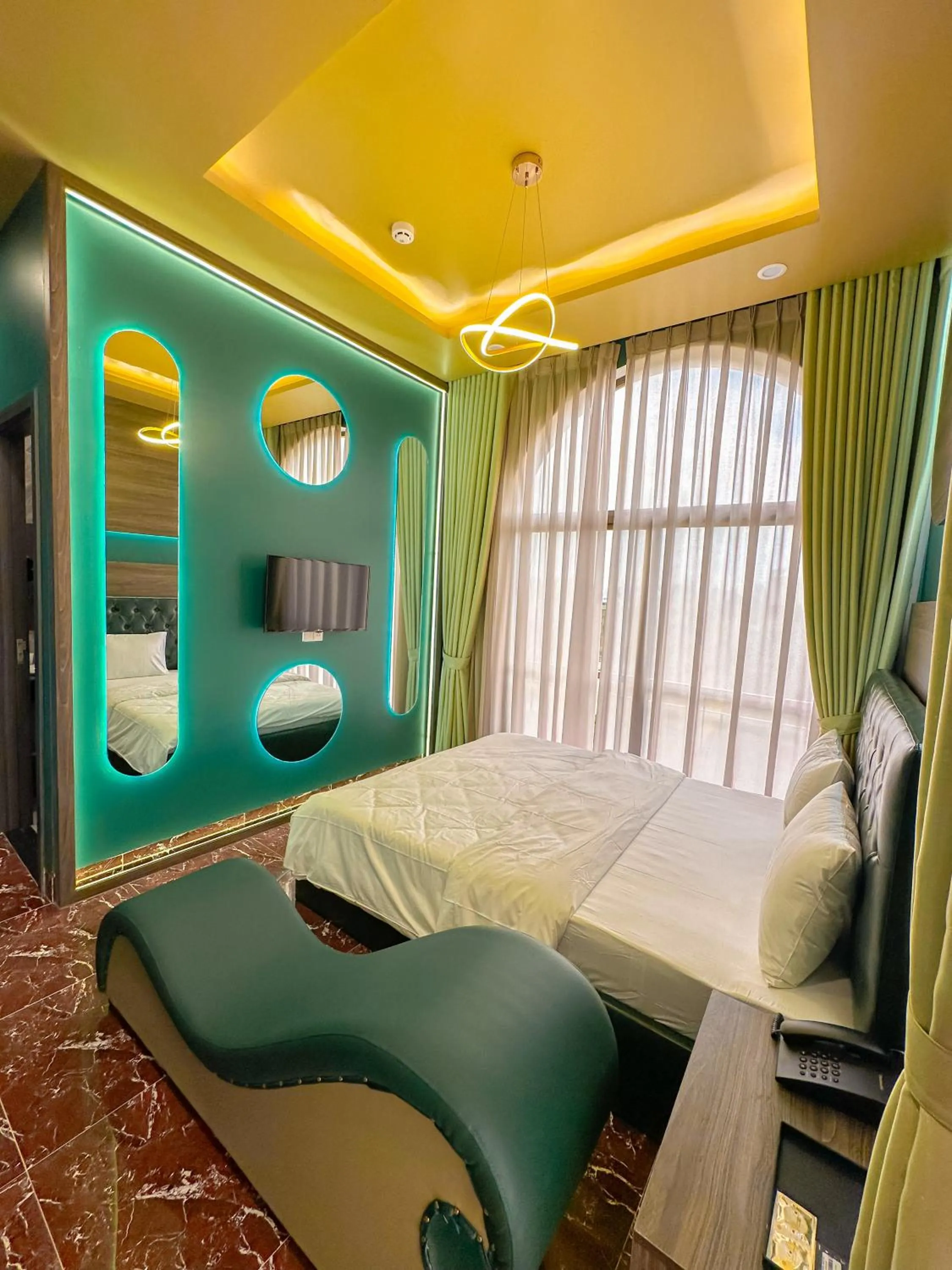 Photo of the whole room, Bed in Tuyet Suong Hotel