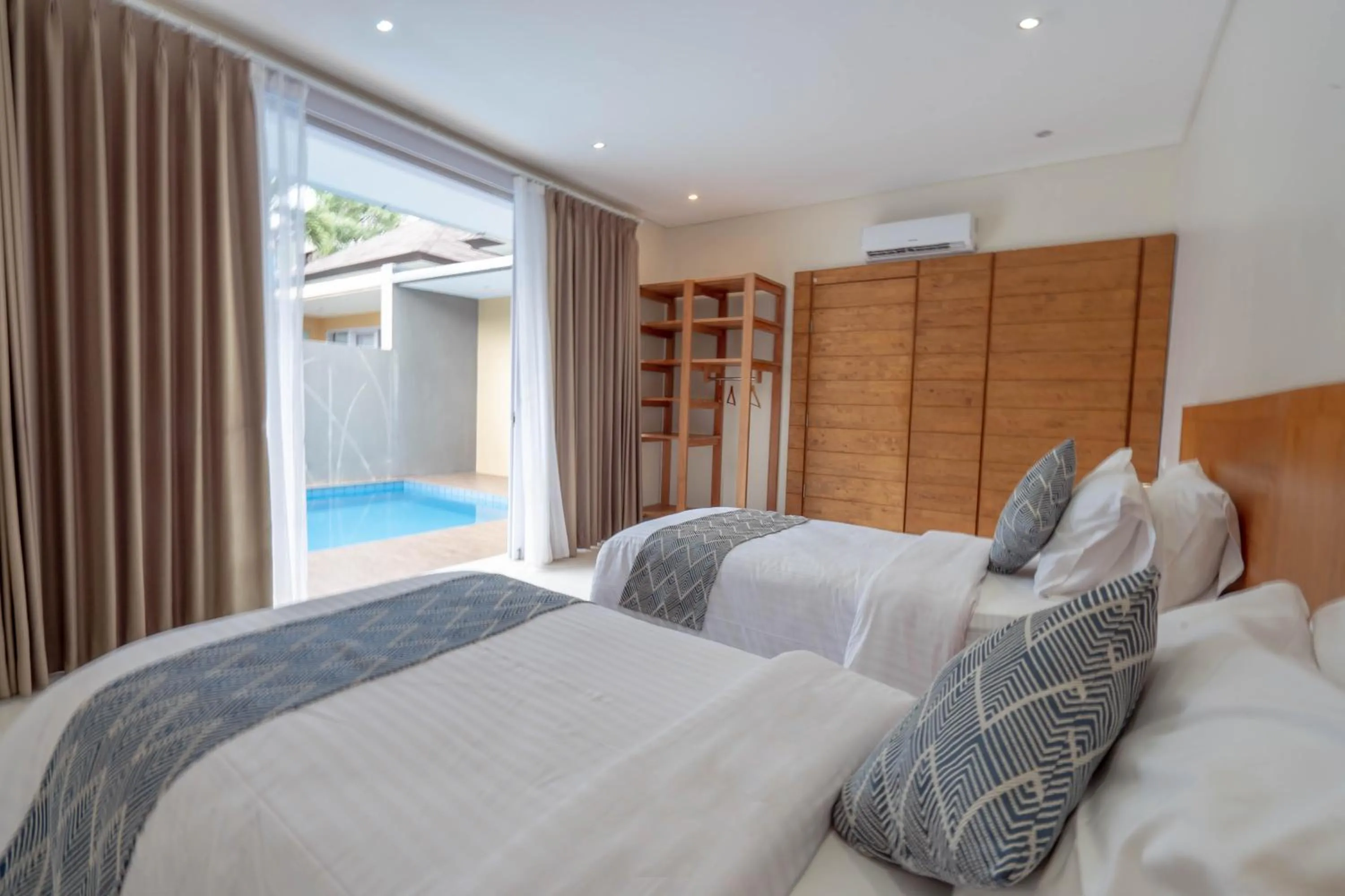 Bedroom, Bed in The Lavana Gracie's Villa Nusa Dua