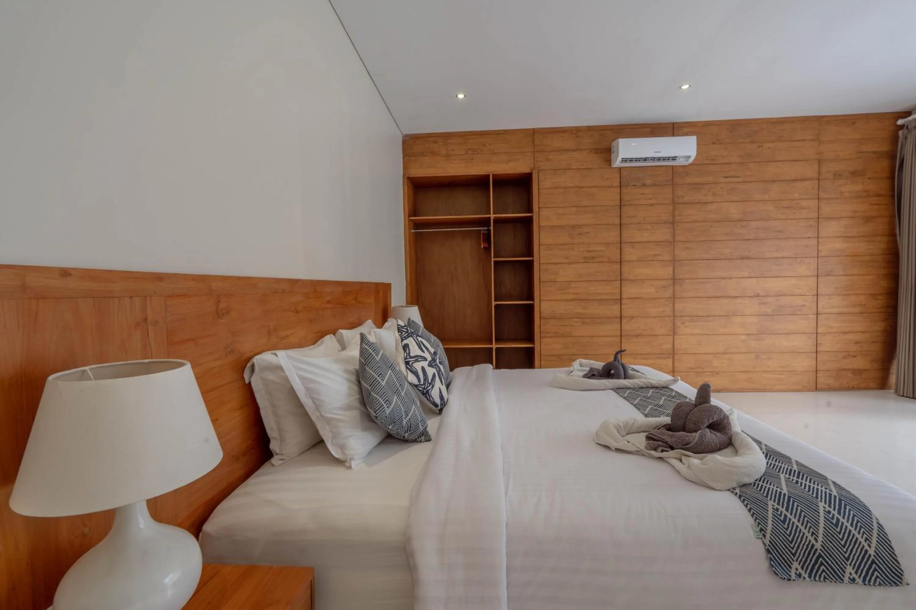 Bedroom, Bed in The Lavana Gracie's Villa Nusa Dua