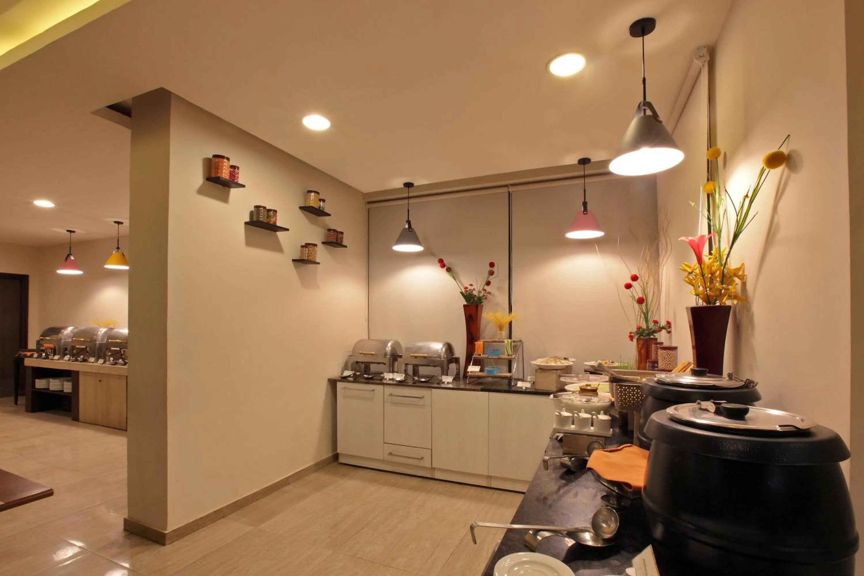 Food and drinks in Starlit Suites Bangalore