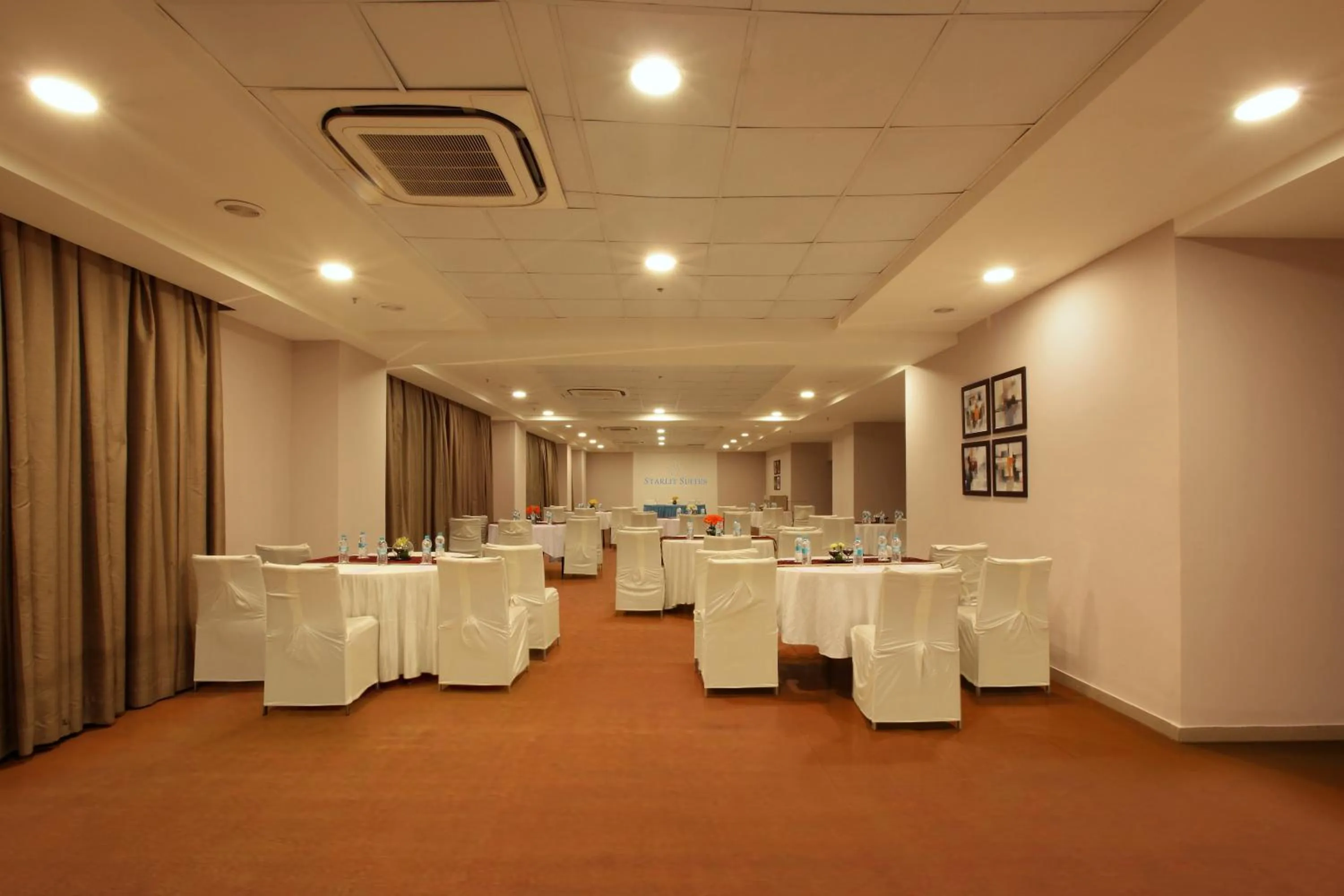 Banquet/Function facilities in Starlit Suites Bangalore