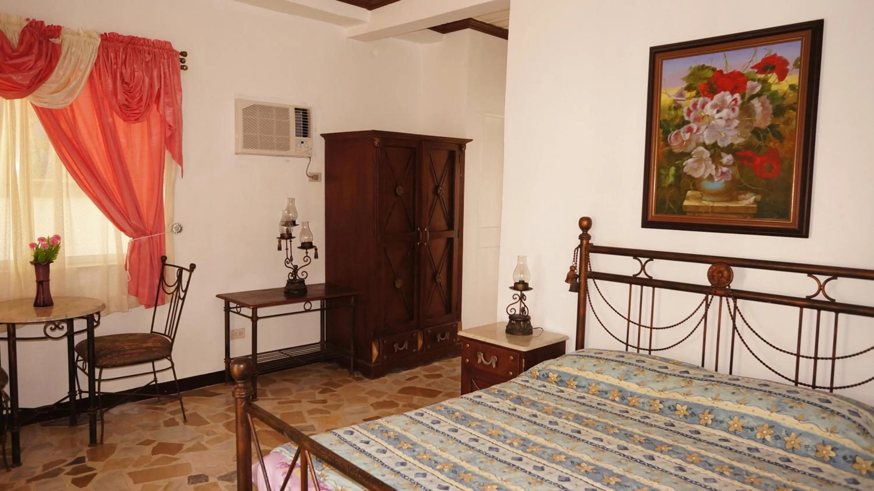 Bedroom, Bed in White & Yellow Castle Hotel and Resort