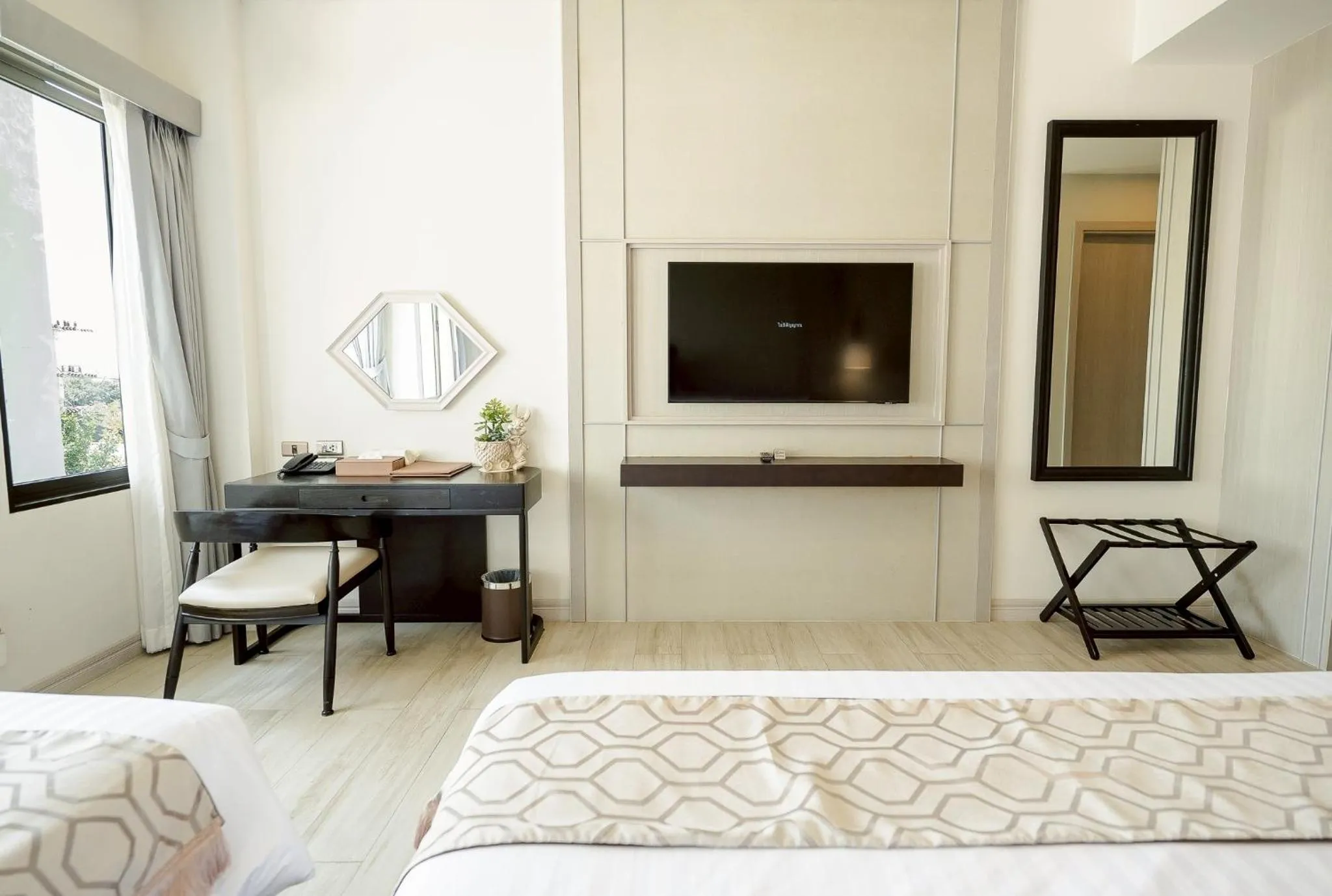 TV and multimedia, Bed in THE NAVY HOUSE HOTEL