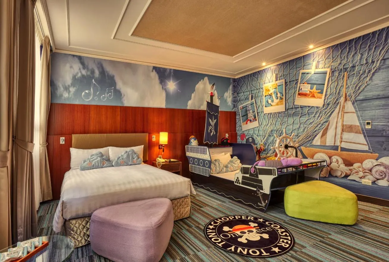 children, Bed in Golden Tulip - Aesthetics