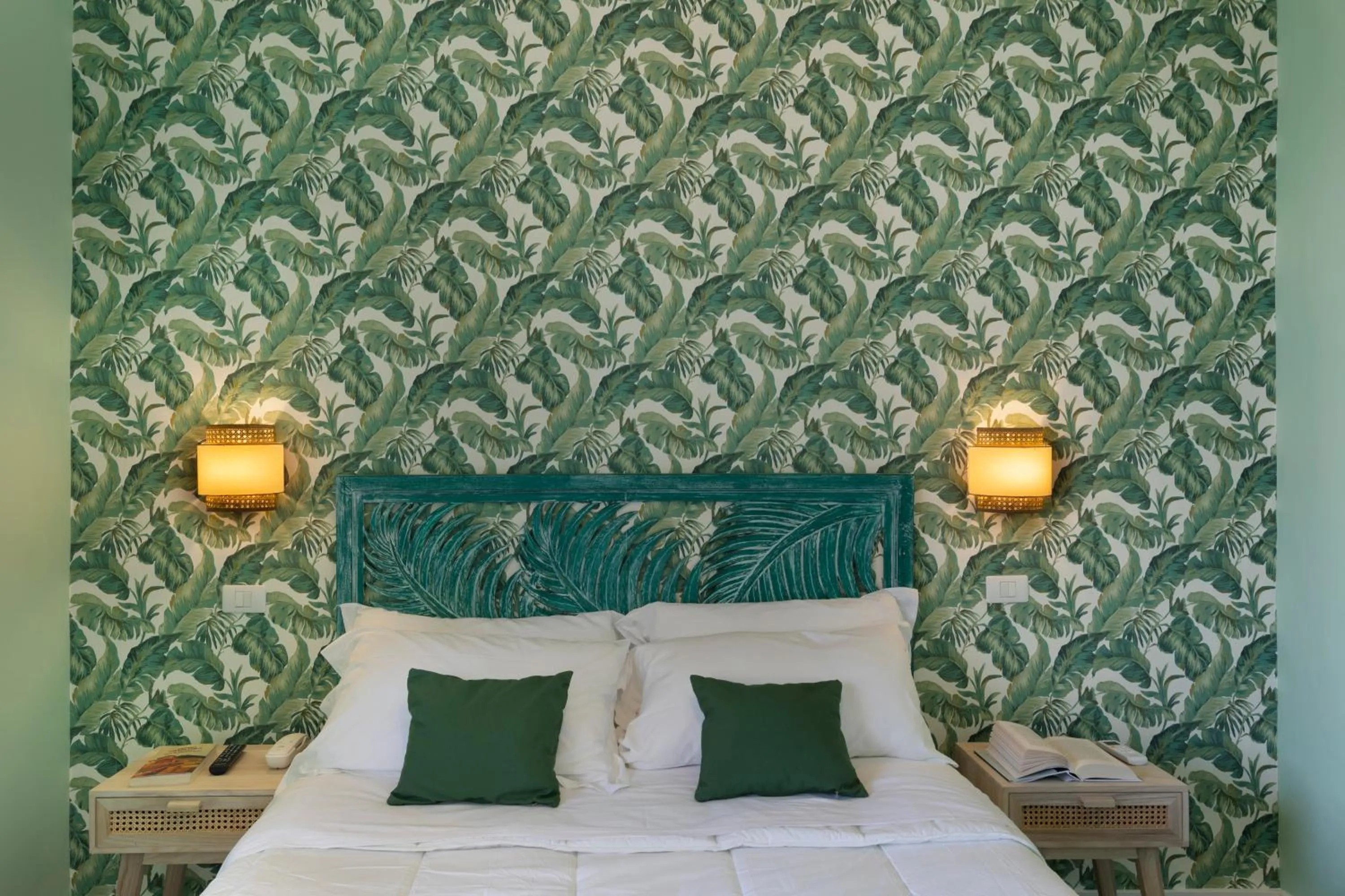 Bed in Hotel Villa Lubrense Sorrento