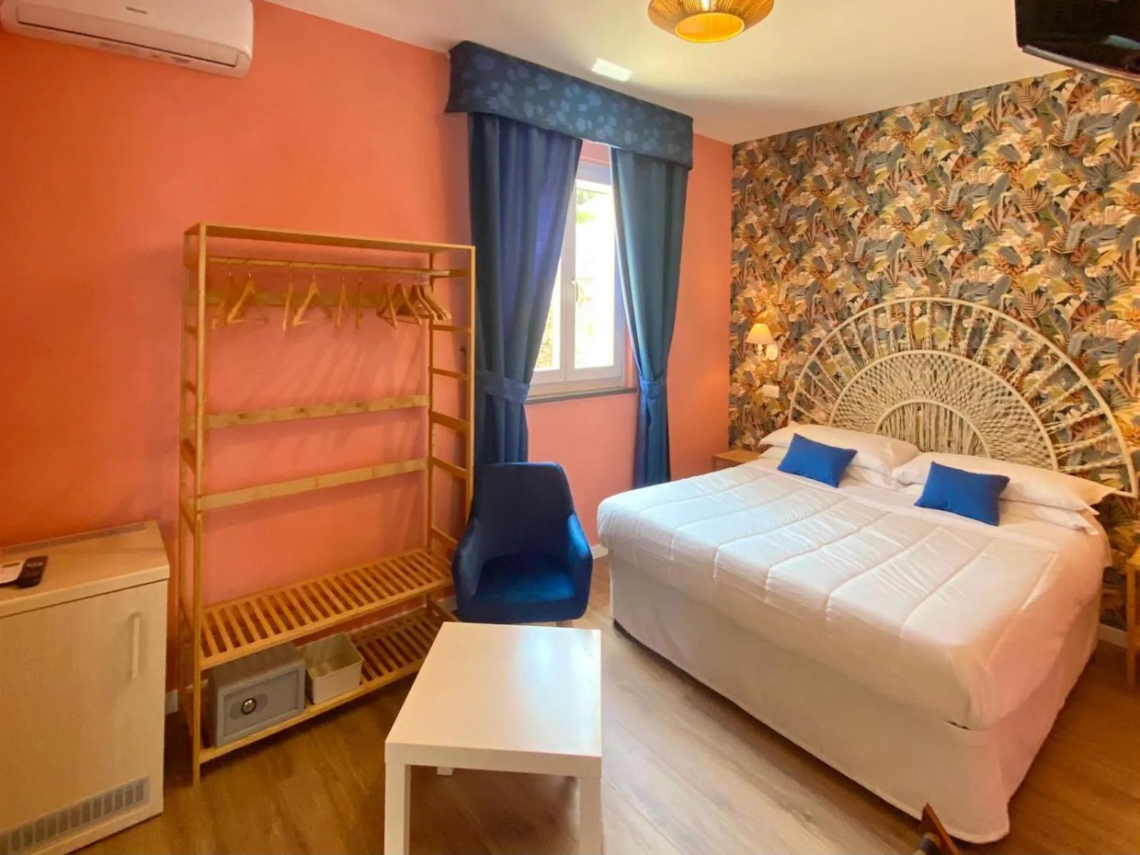 Bed in Hotel Villa Lubrense Sorrento