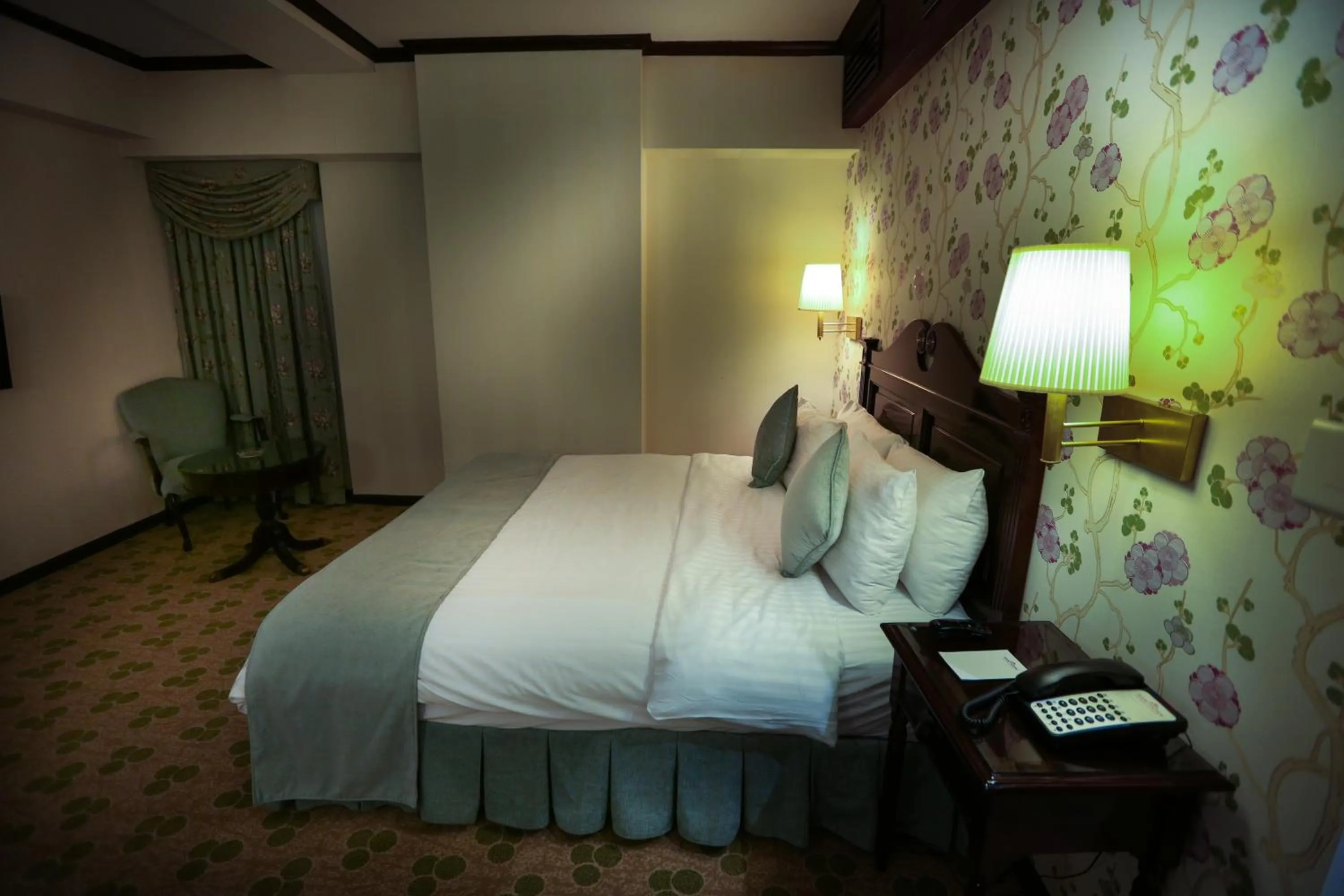 Bed in Hawthorn Suites by Wyndham Al Khobar