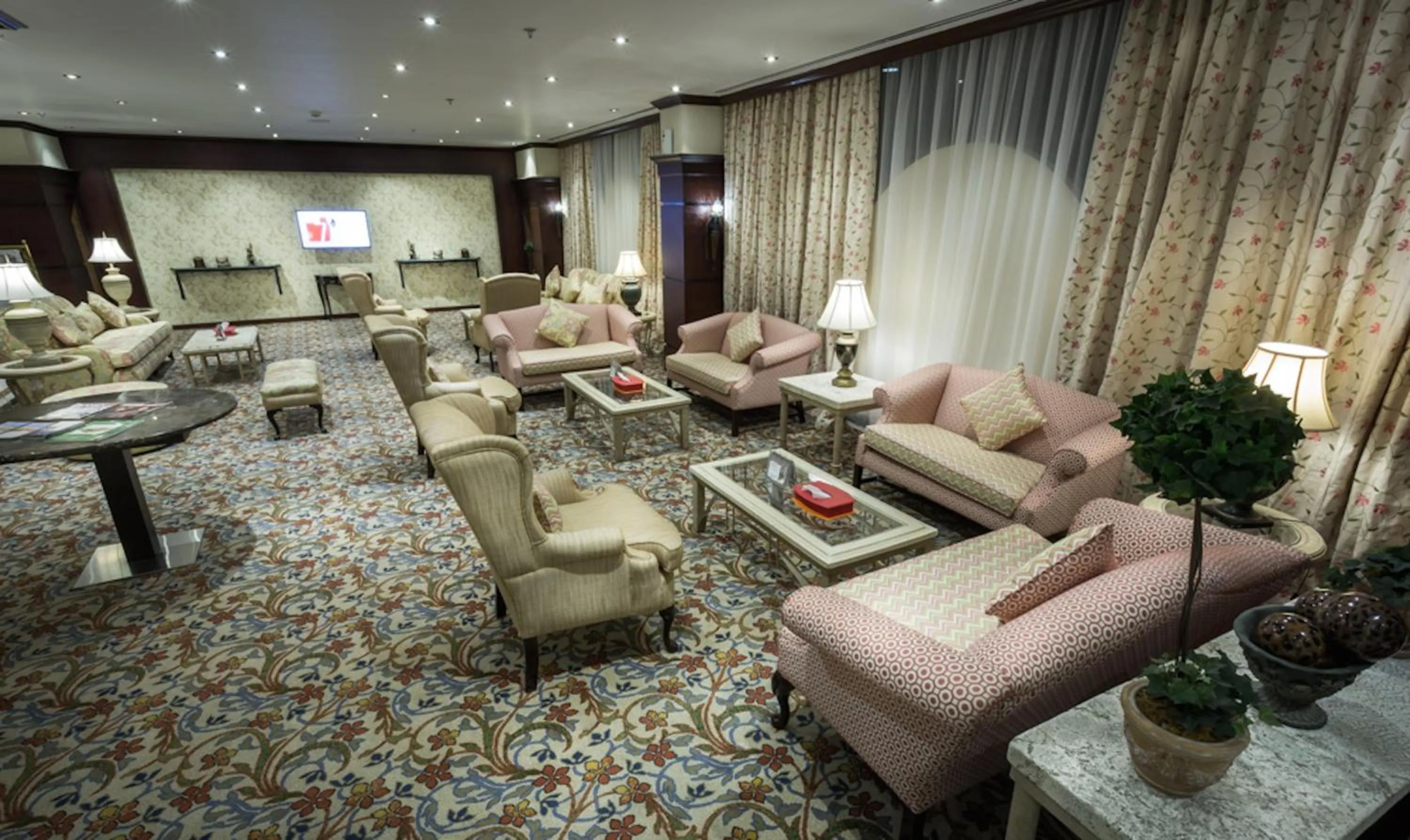 Lobby or reception in Hawthorn Suites by Wyndham Al Khobar