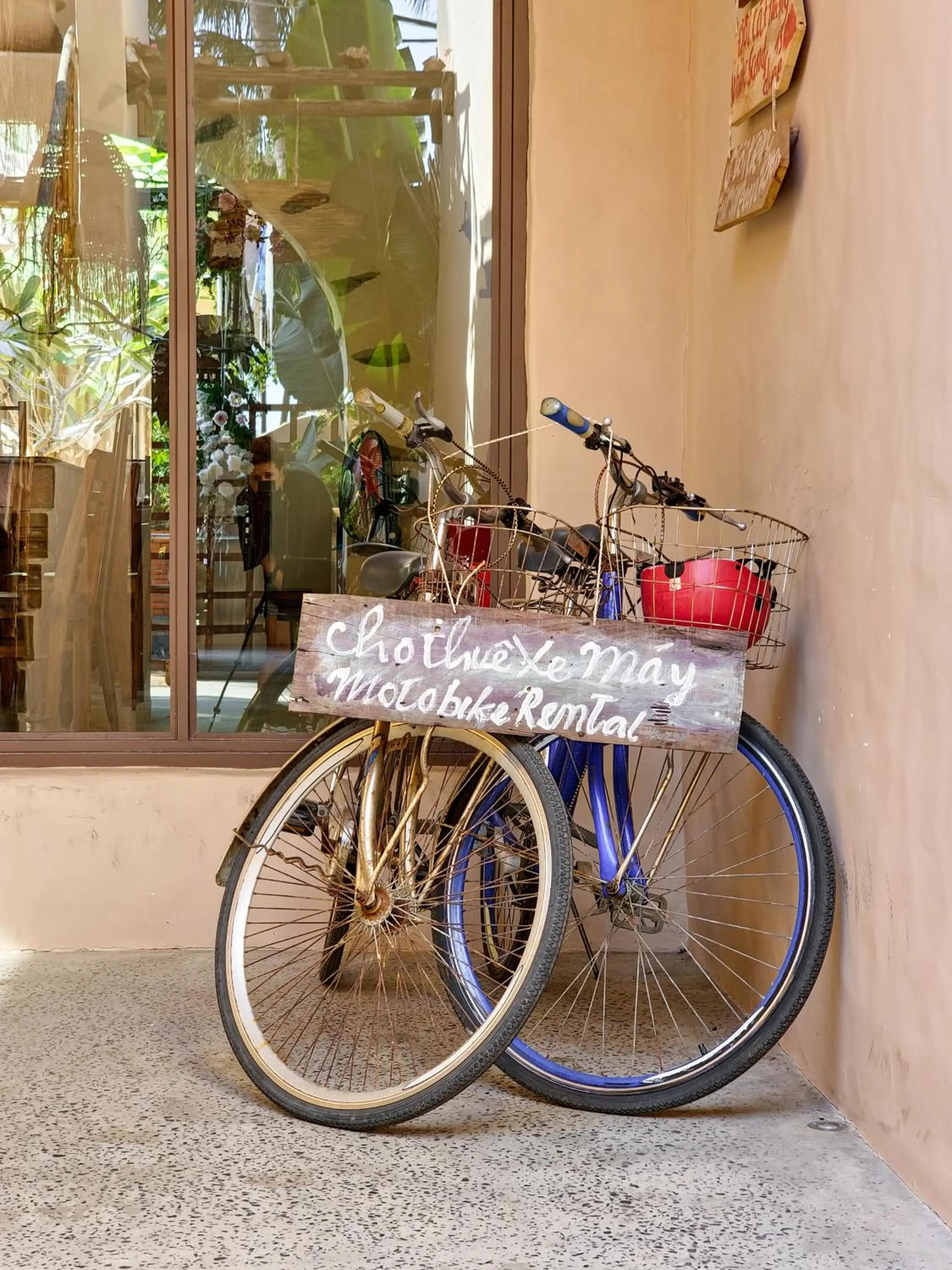 Cycling in Red Sands Mui Ne