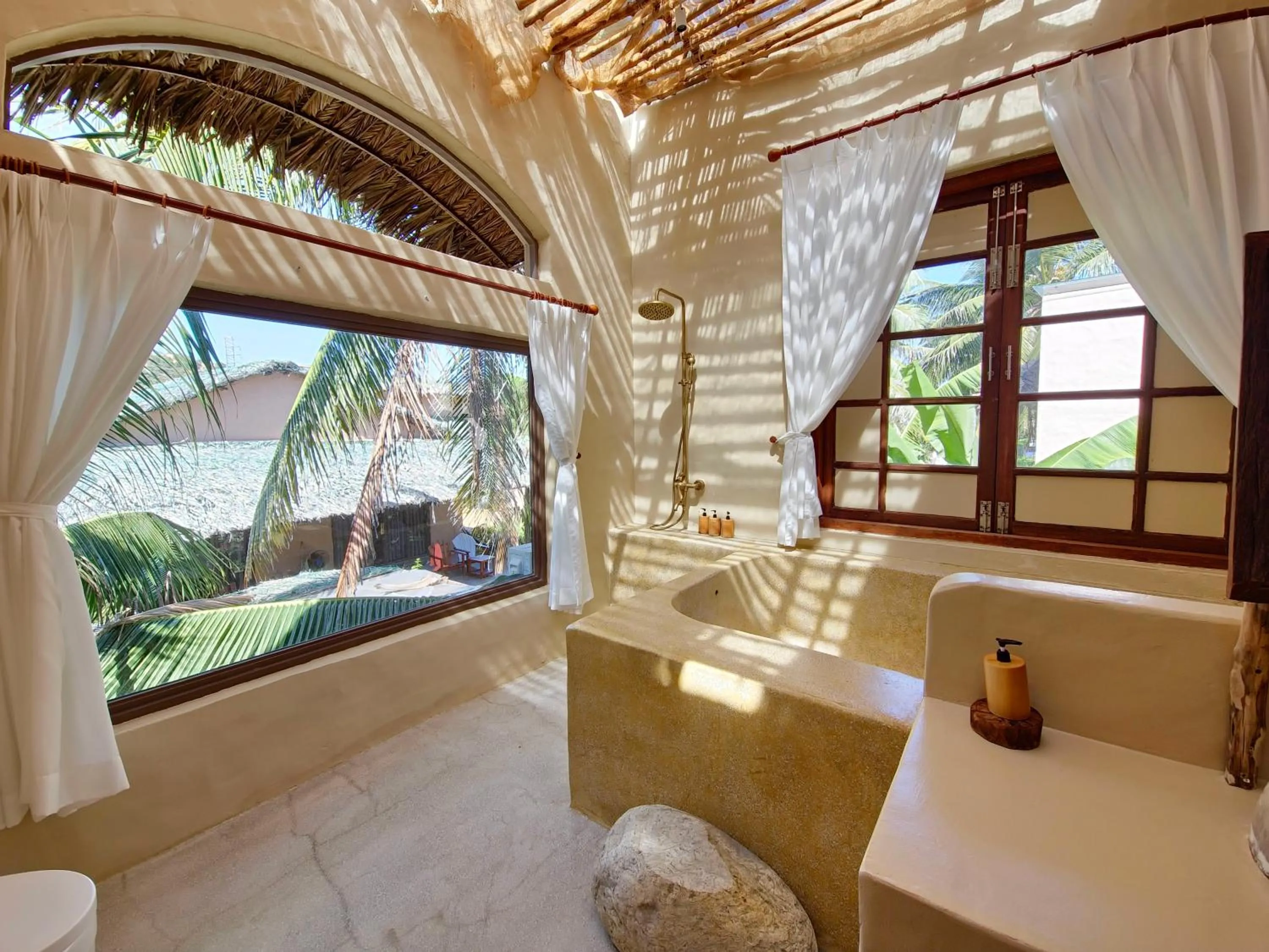 Bathroom in Red Sands Mui Ne