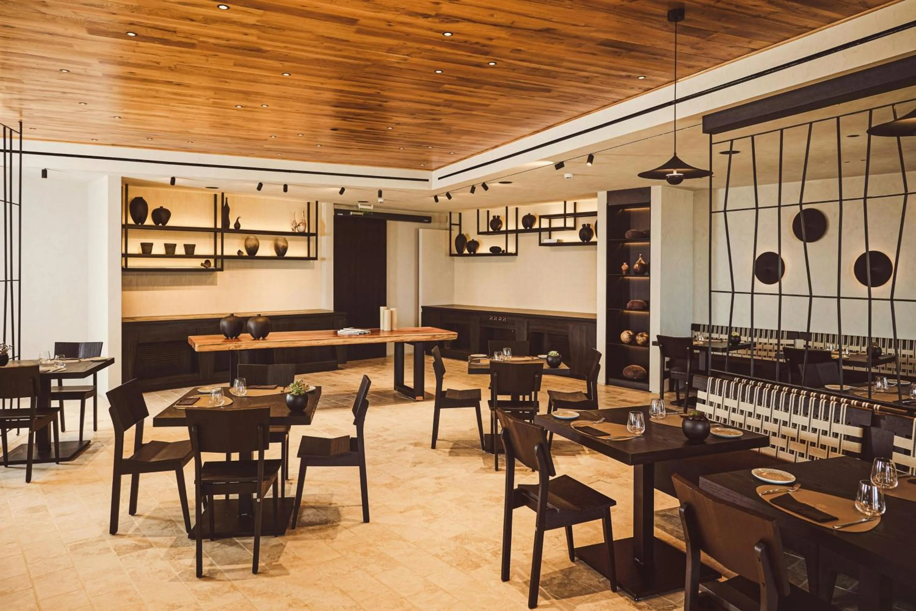 Restaurant/places to eat in Domes Novos Santorini, Autograph Collection