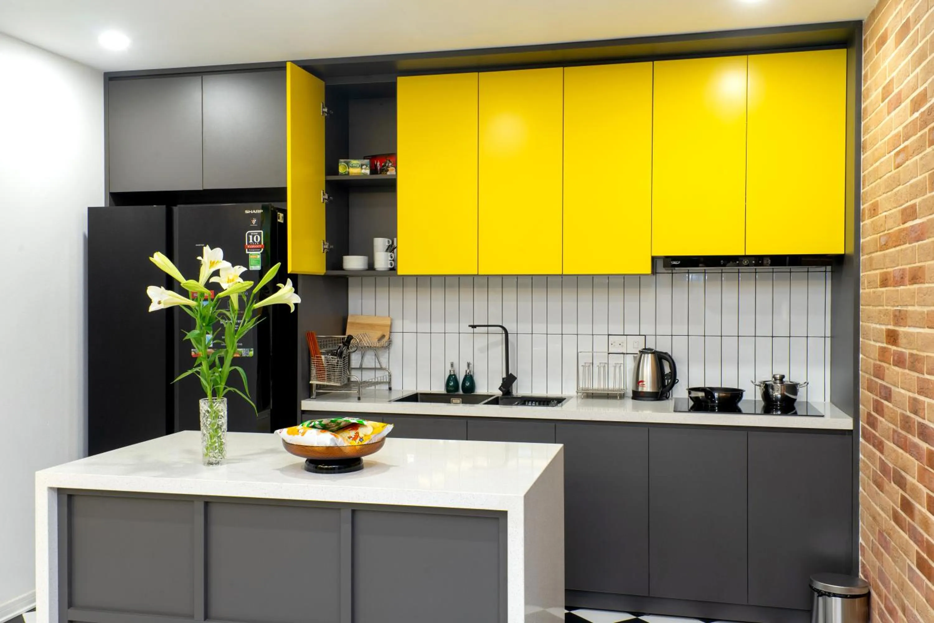 Kitchen or kitchenette in Wilque Hotel Hanoi