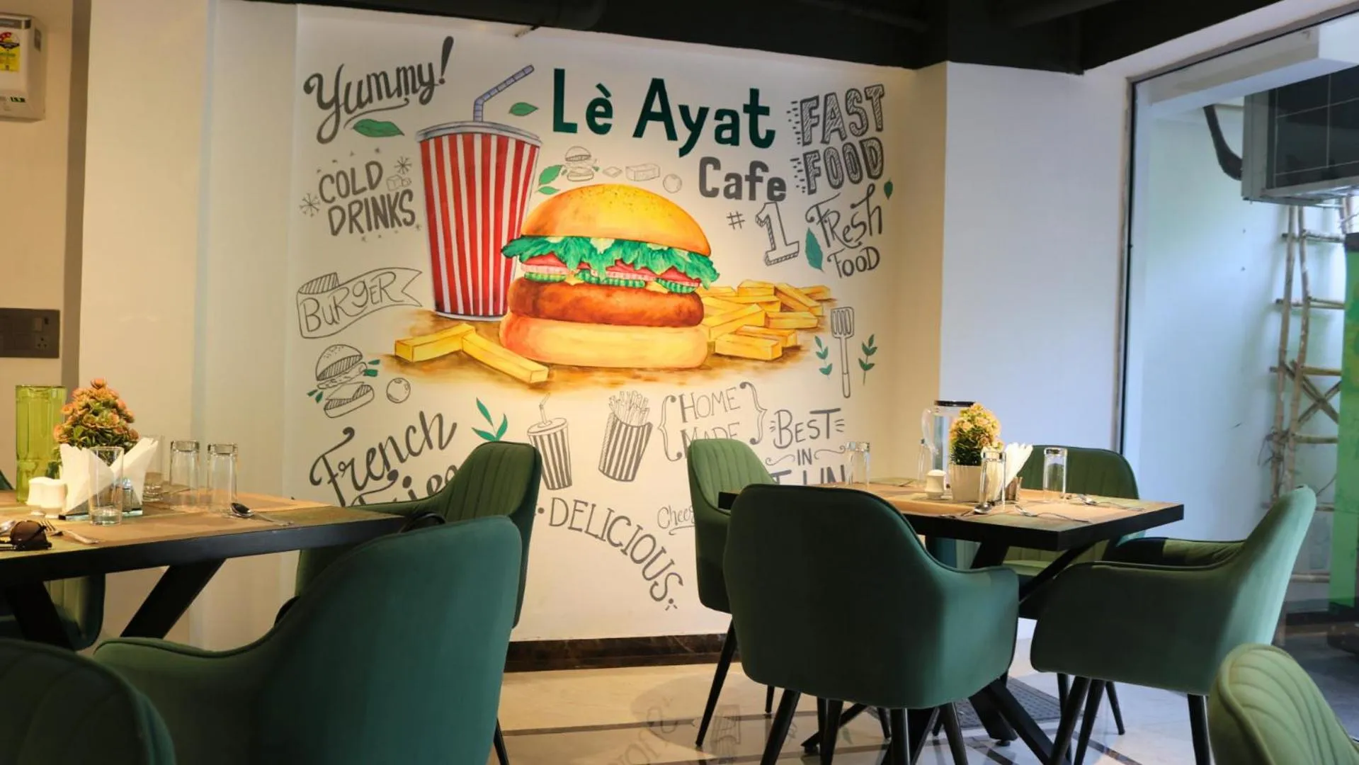 Restaurant/places to eat in AVA Hotels and Corporates Millennium City