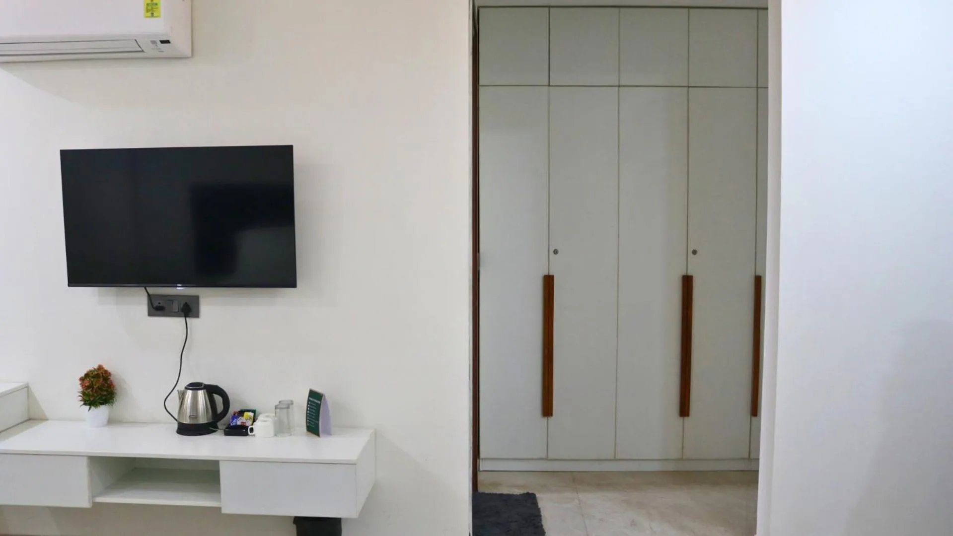 TV and multimedia in AVA Hotels and Corporates Millennium City