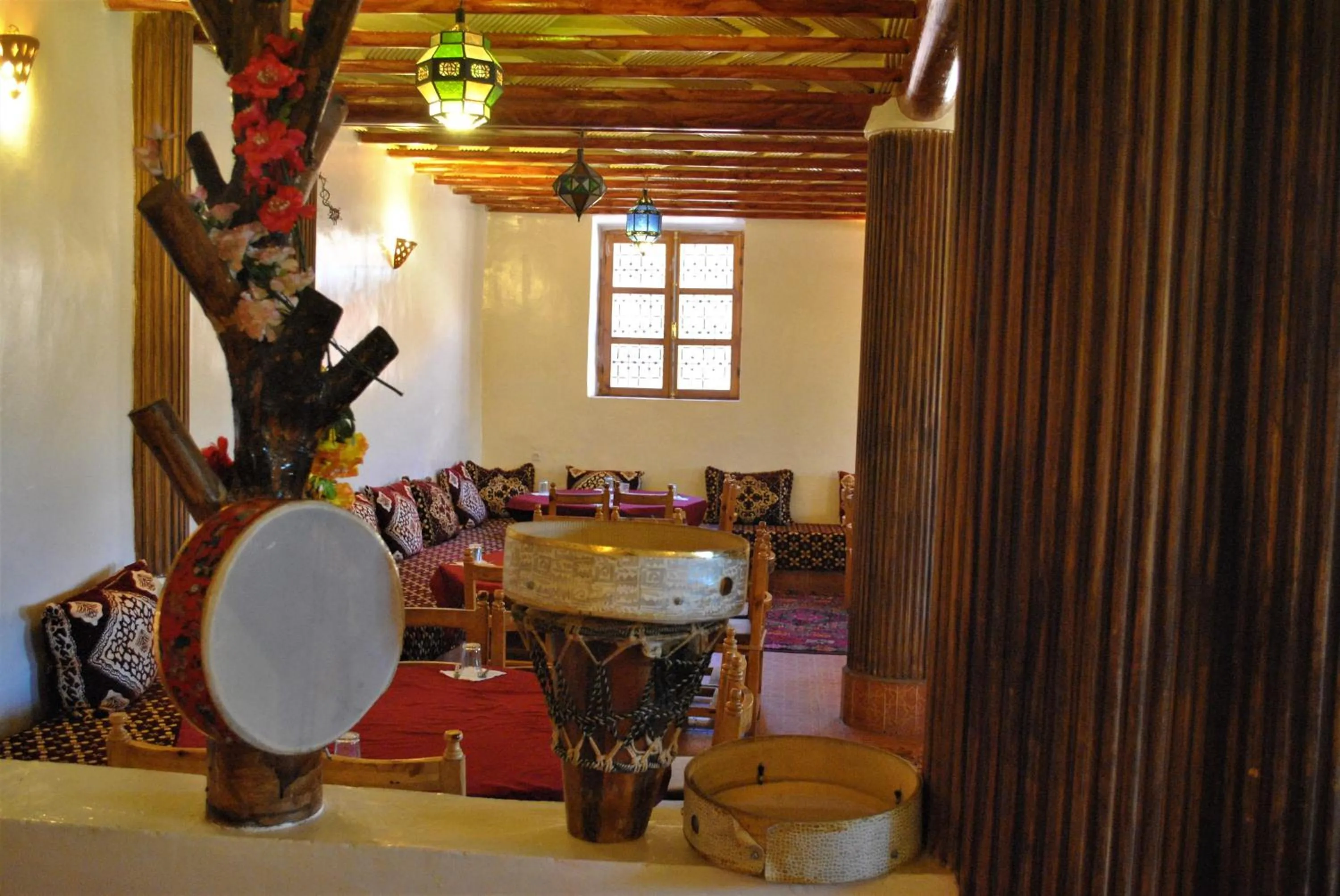Dining area in La Baraka Auberge
