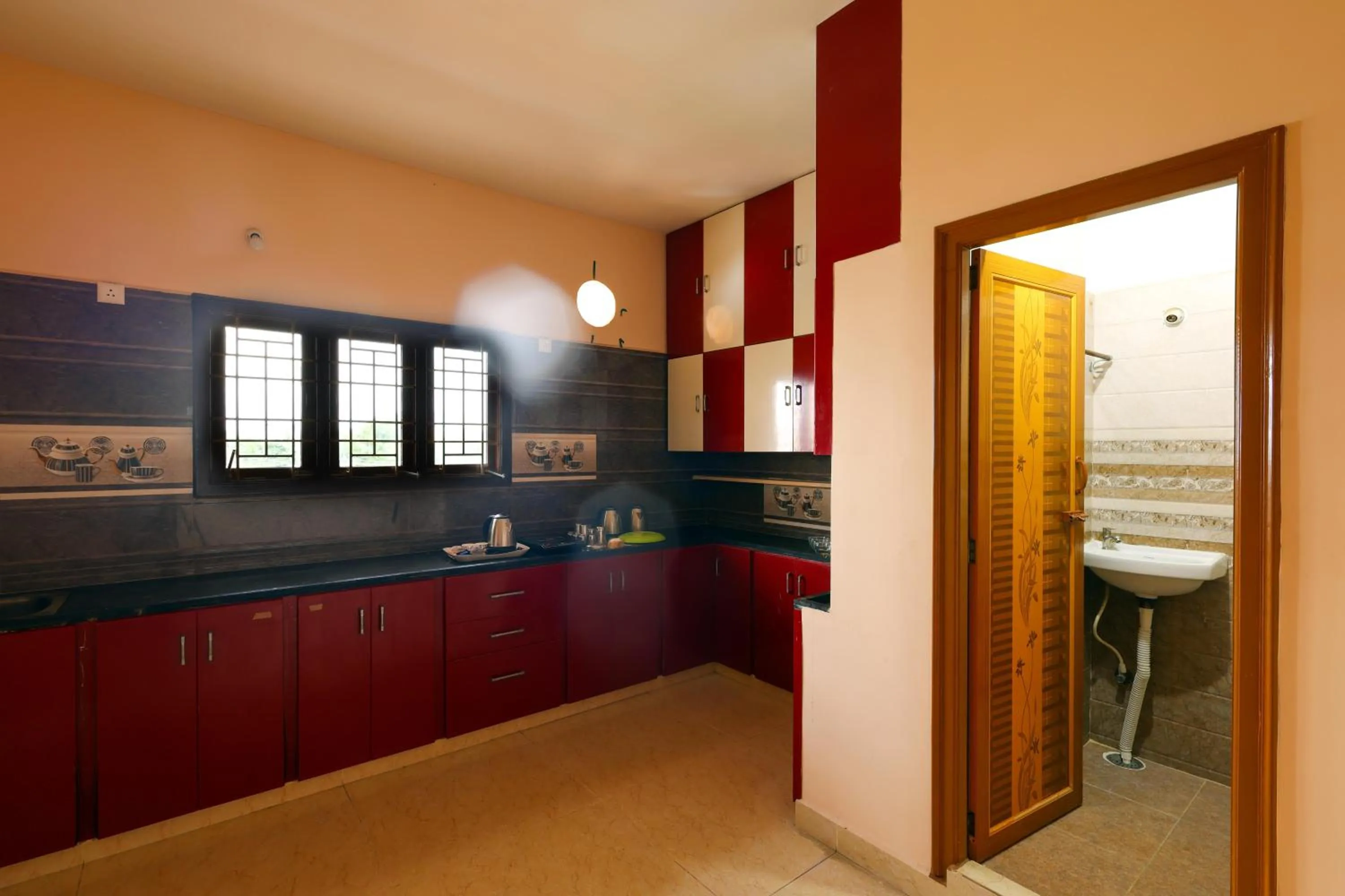 Kitchen or kitchenette in SBHS Homestay - Garudadri - Tirupati Bus Stand