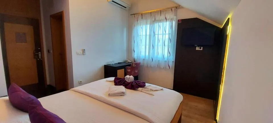 Bed in Hotel Blagaj Mostar