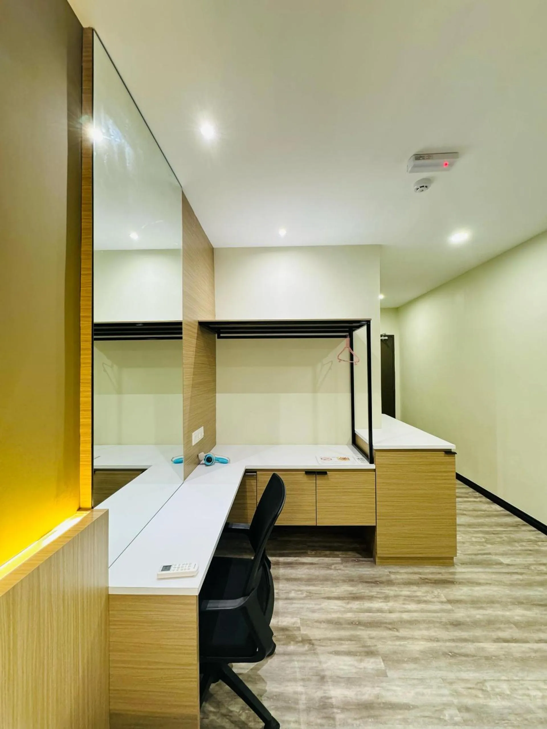 hair dresser, Bed in STAR HOTEL