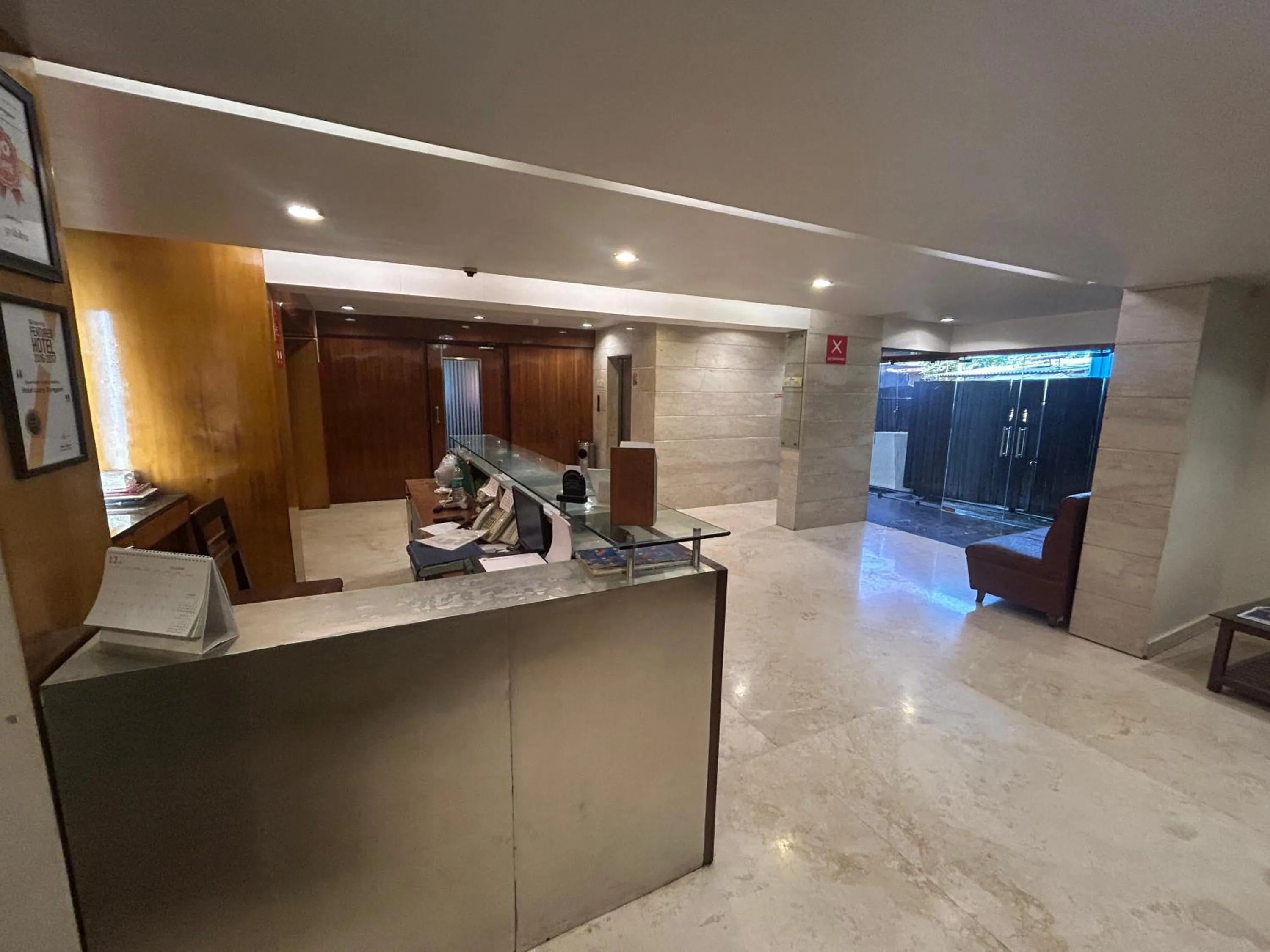 Lobby or reception in Hotel Lucky Goregaon
