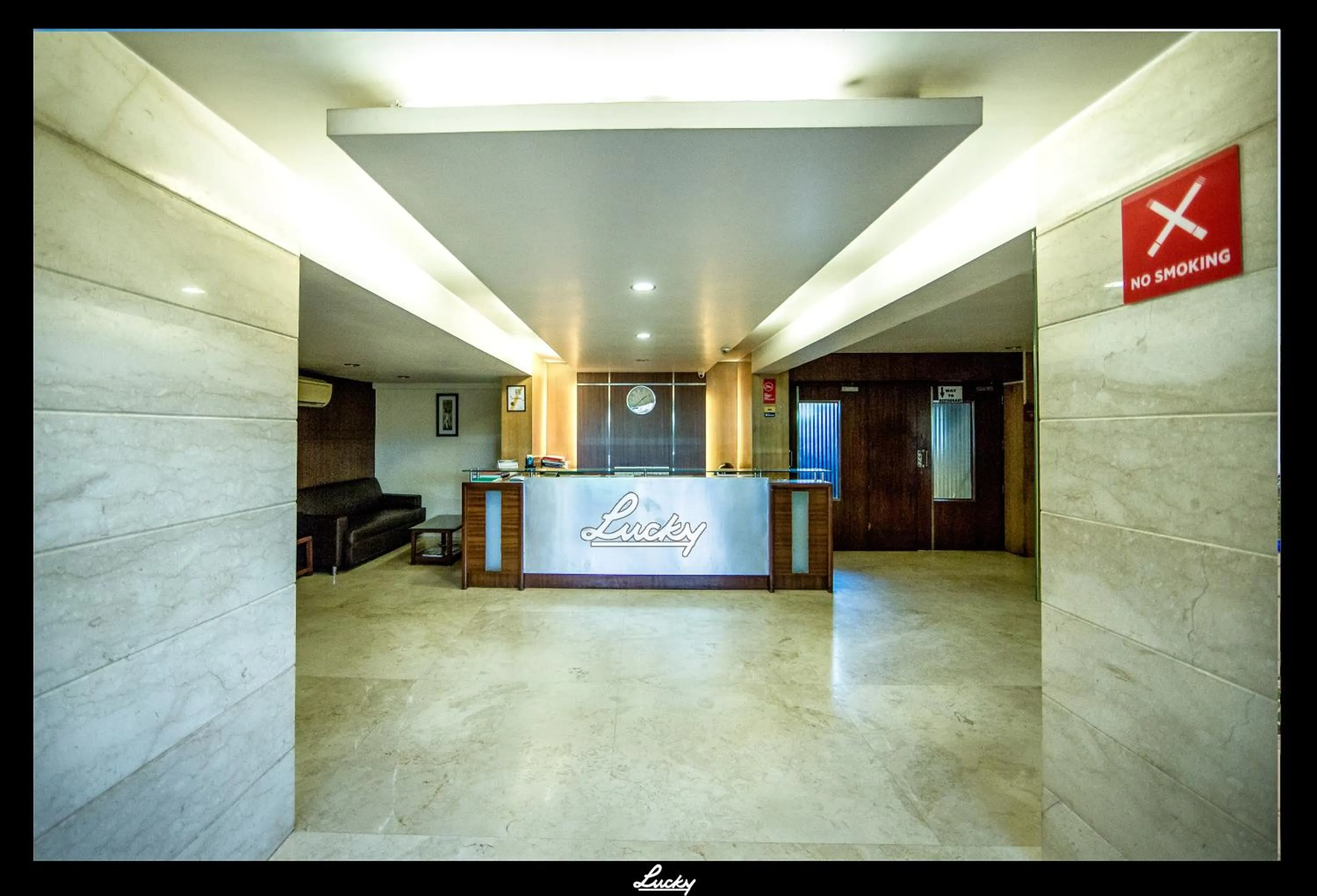 Lobby or reception in Hotel Lucky Goregaon