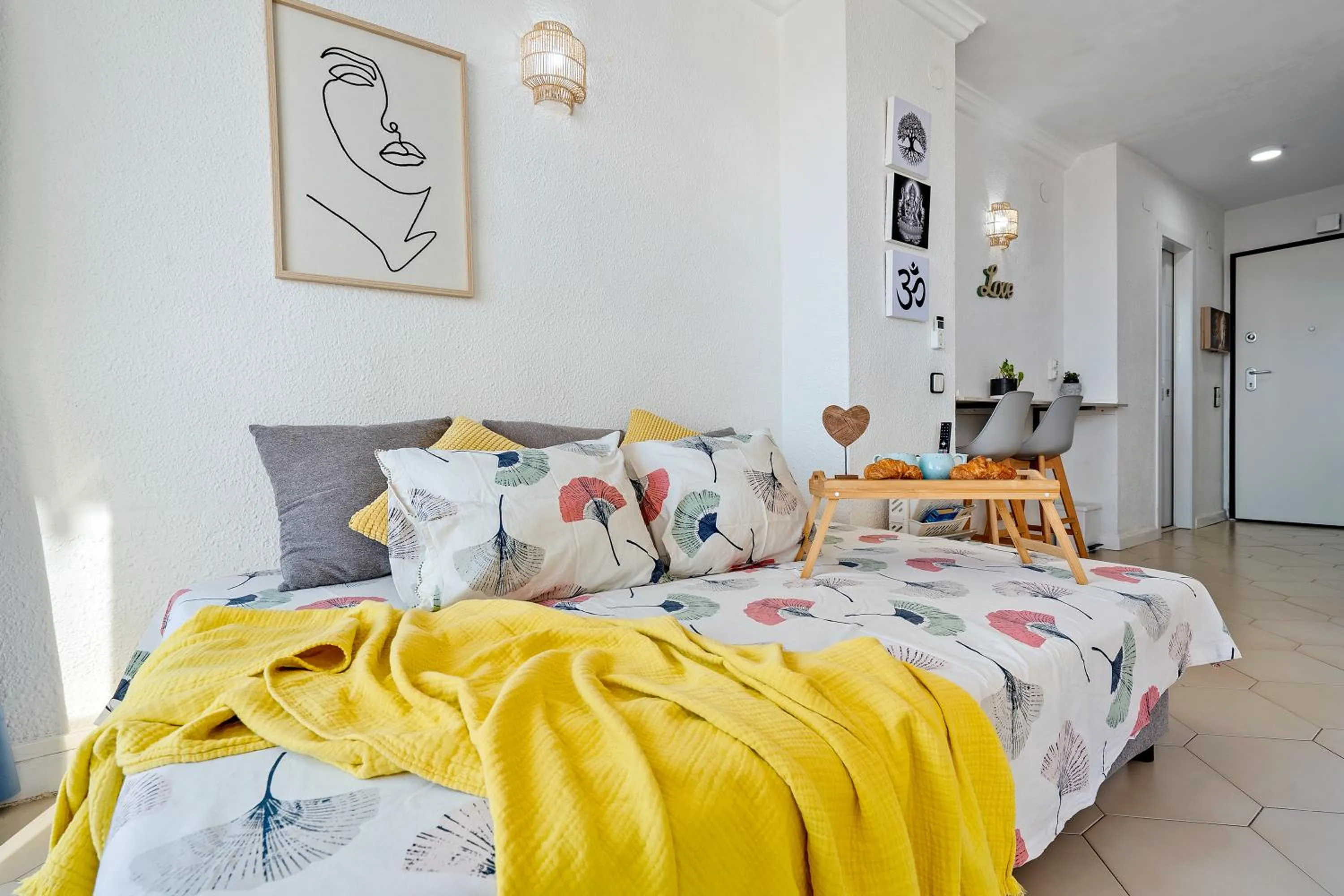 Bed in Salou apartment beach