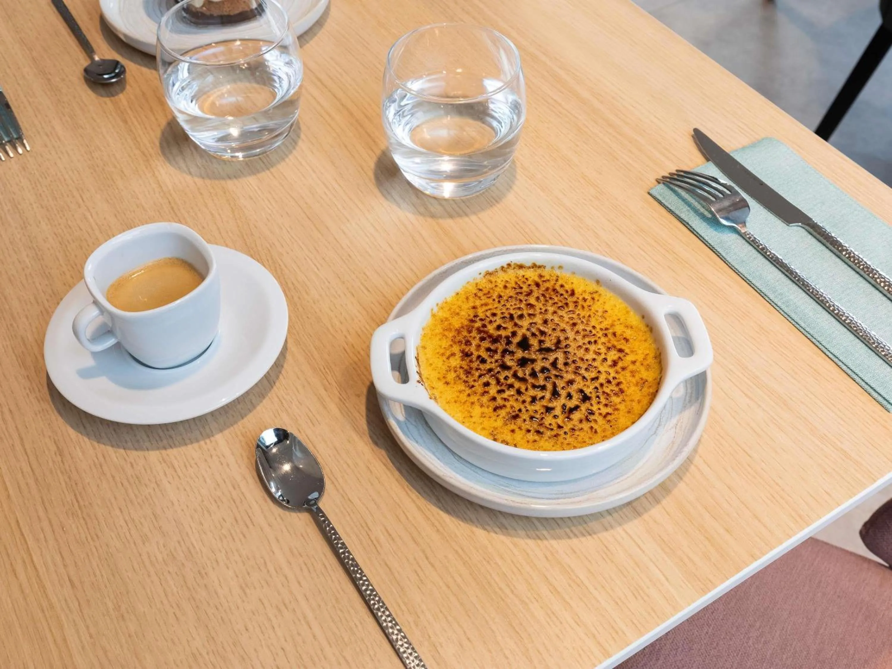 Restaurant/places to eat in ibis Styles Bezons Paris La Défense