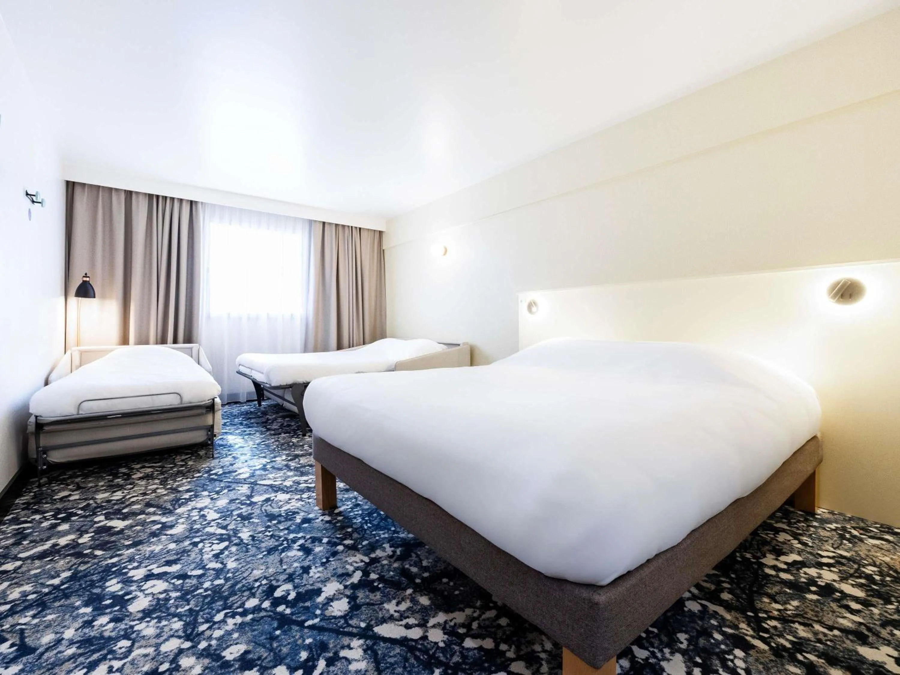 Bedroom, Bed in greet Hotel Paris 13 Porte d'Italie