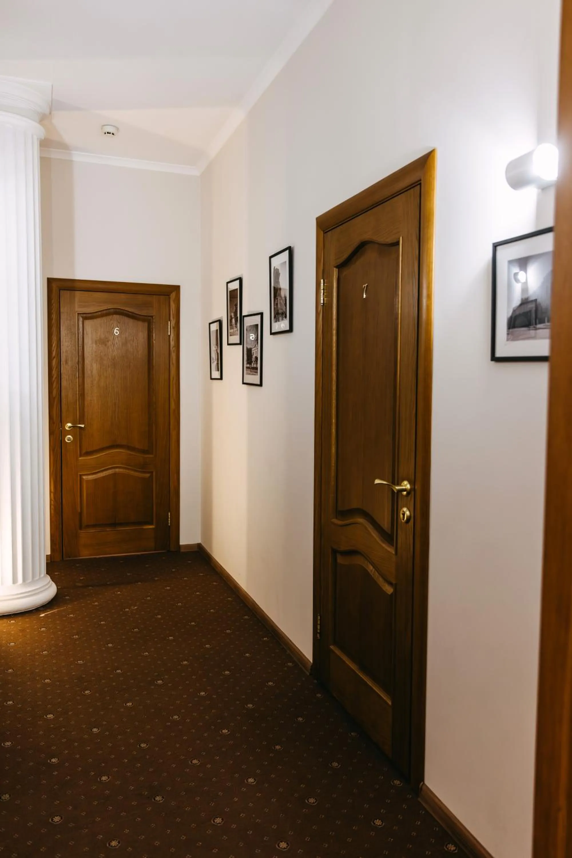 Decorative detail in Summit Villa