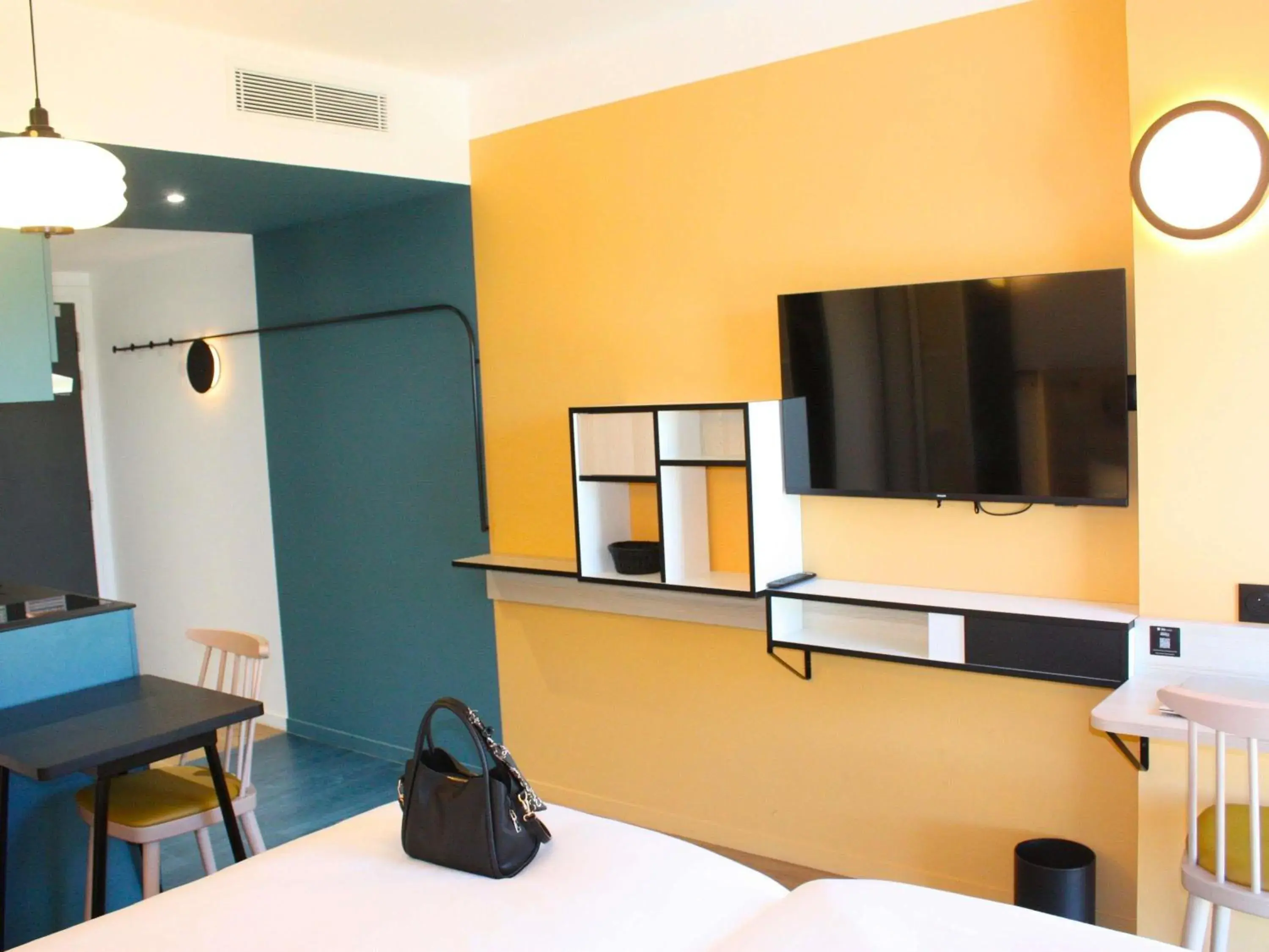 Studio with Twin Beds in Aparthotel Adagio Access Porte de Camargue Studio with Twin Beds in Aparthotel Adagio Access Porte de Camargue