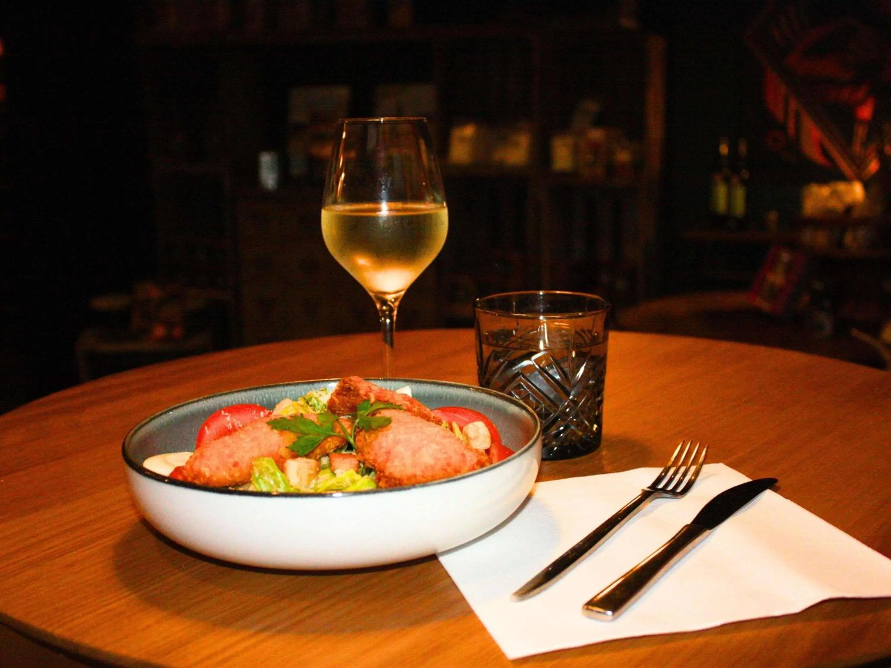 Restaurant/places to eat in Aparthotel Adagio Access Porte de Camargue