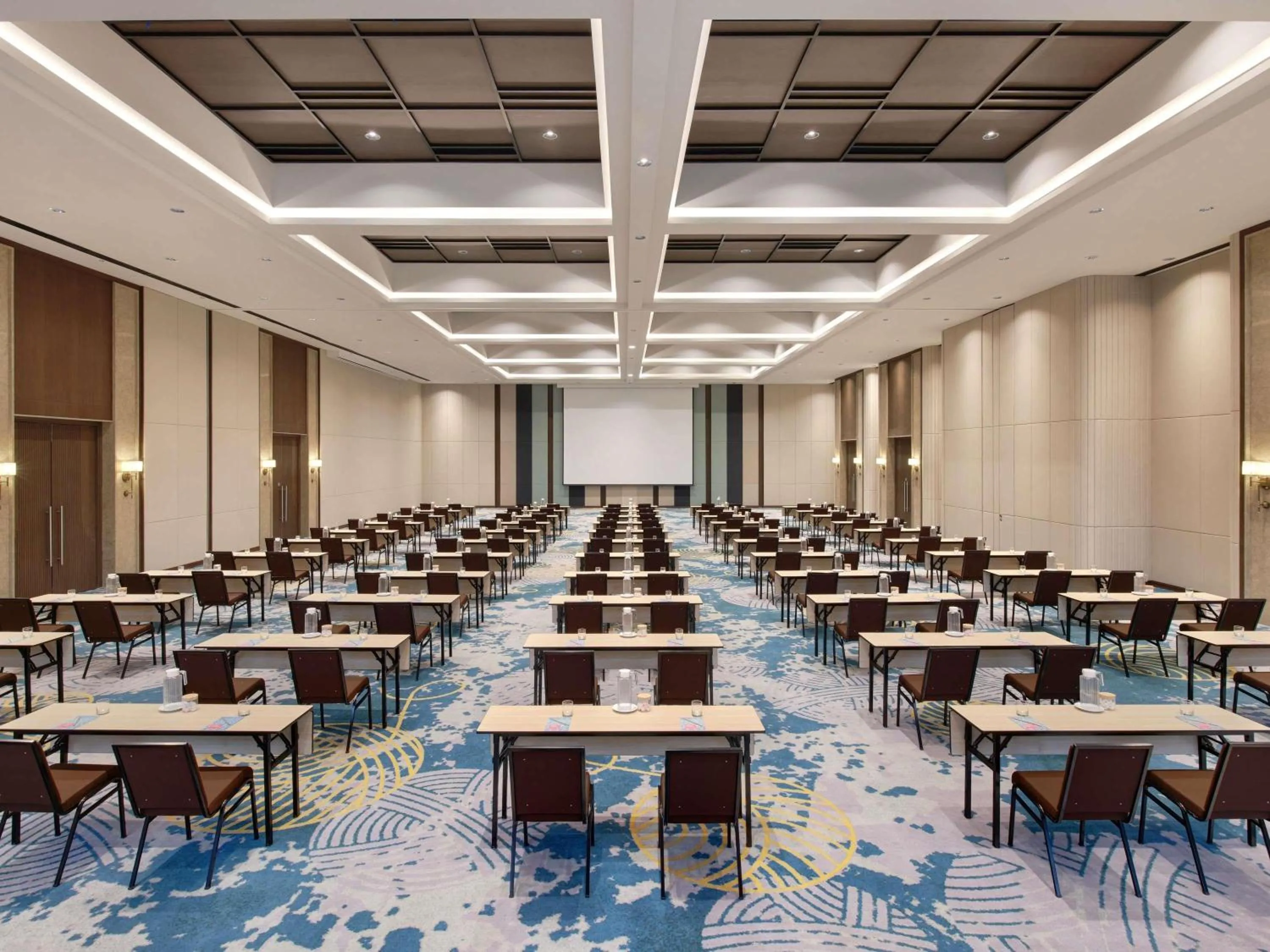 Meeting/conference room in ibis Styles Serpong BSD City