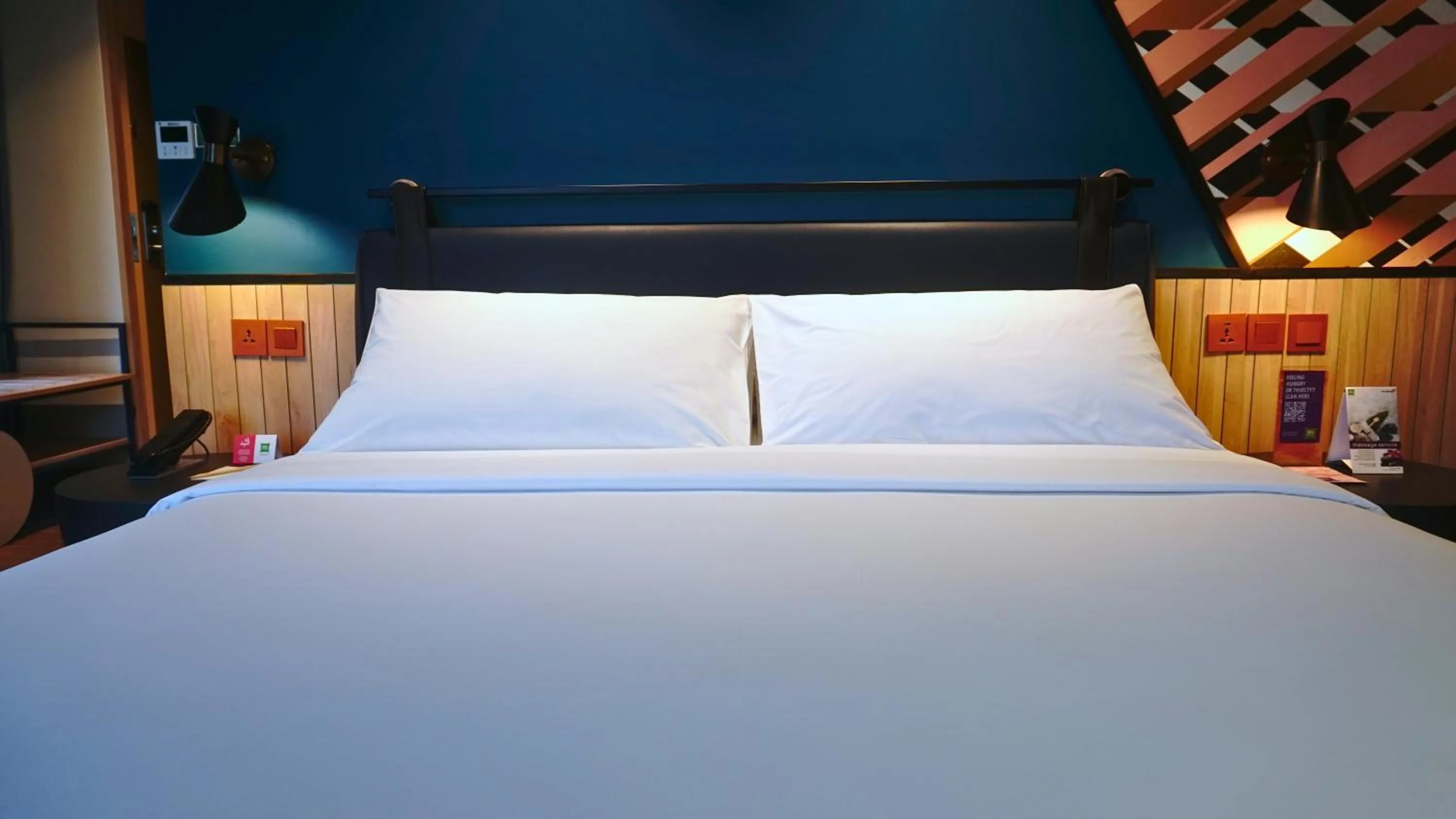 Bed in ibis Styles Serpong BSD City